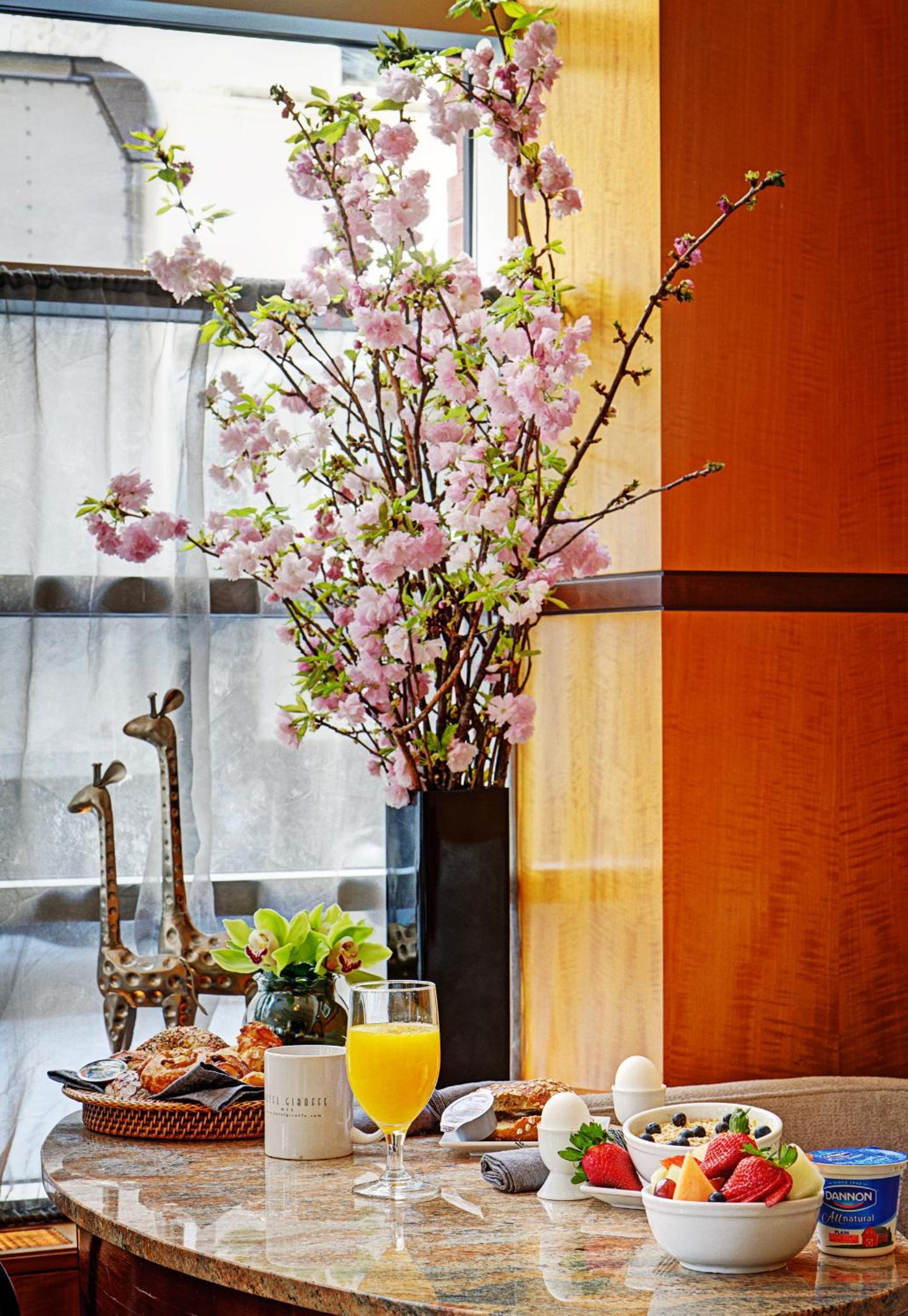 Hotel Giraffe by Library Hotel Collection photo 25
