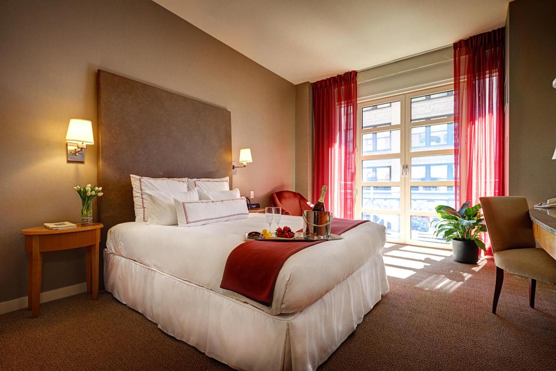 Hotel Giraffe by Library Hotel Collection photo 41