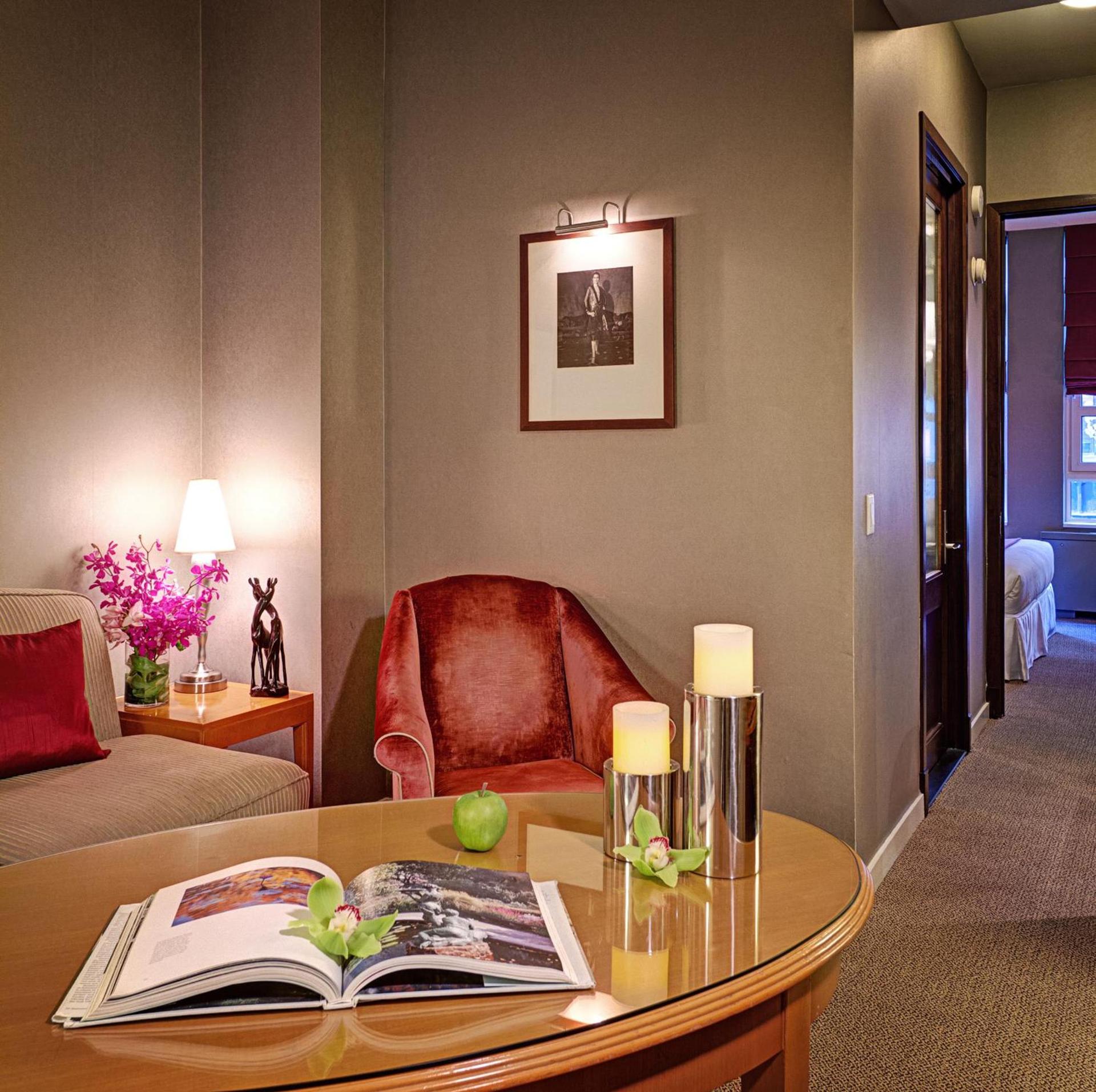 Hotel Giraffe by Library Hotel Collection photo 3