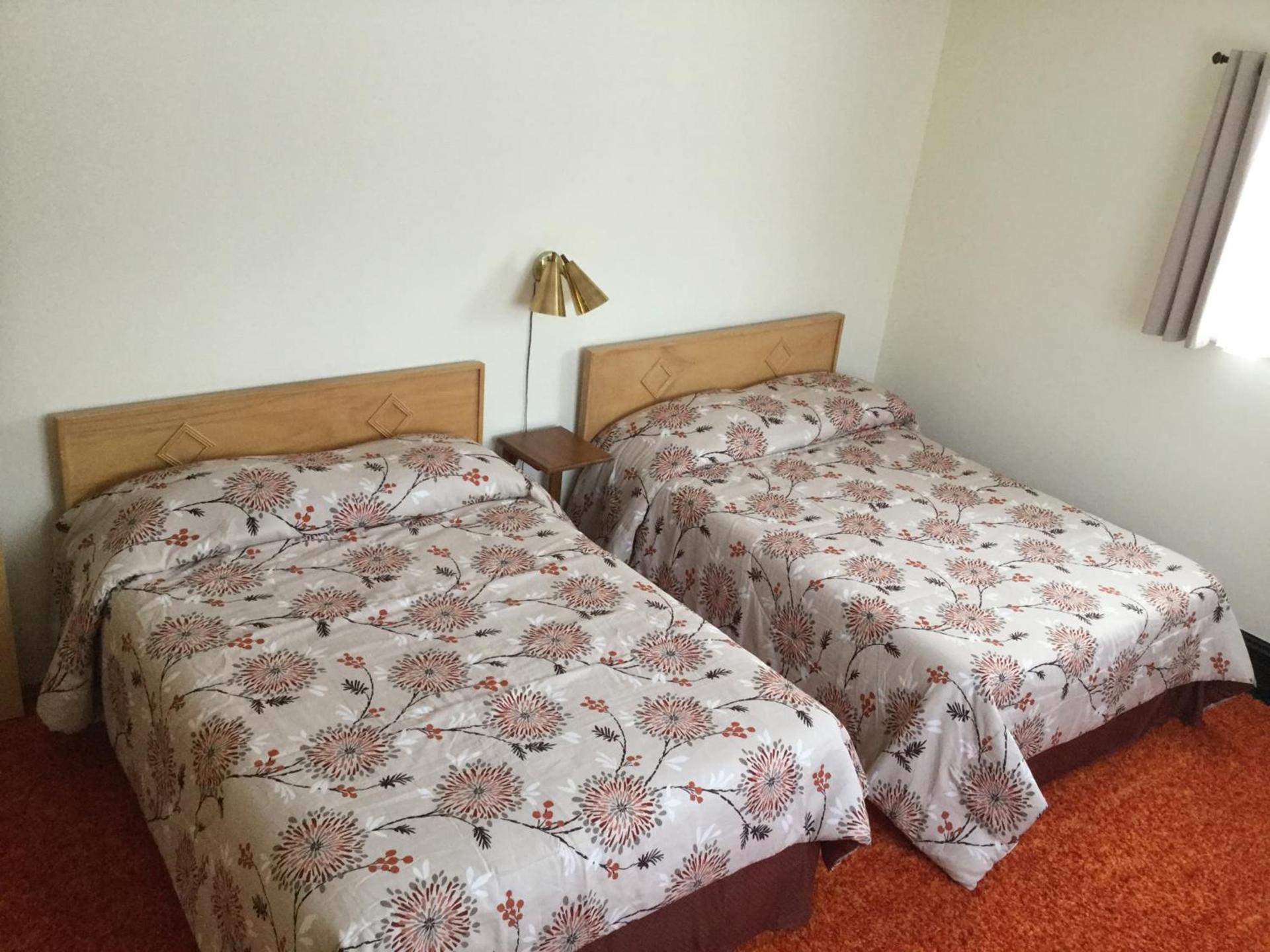 Cedars Motel photo 34
