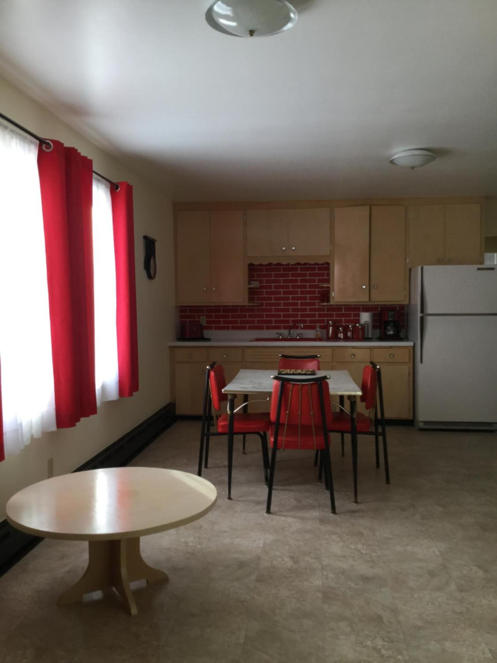 Cedars Motel photo 39