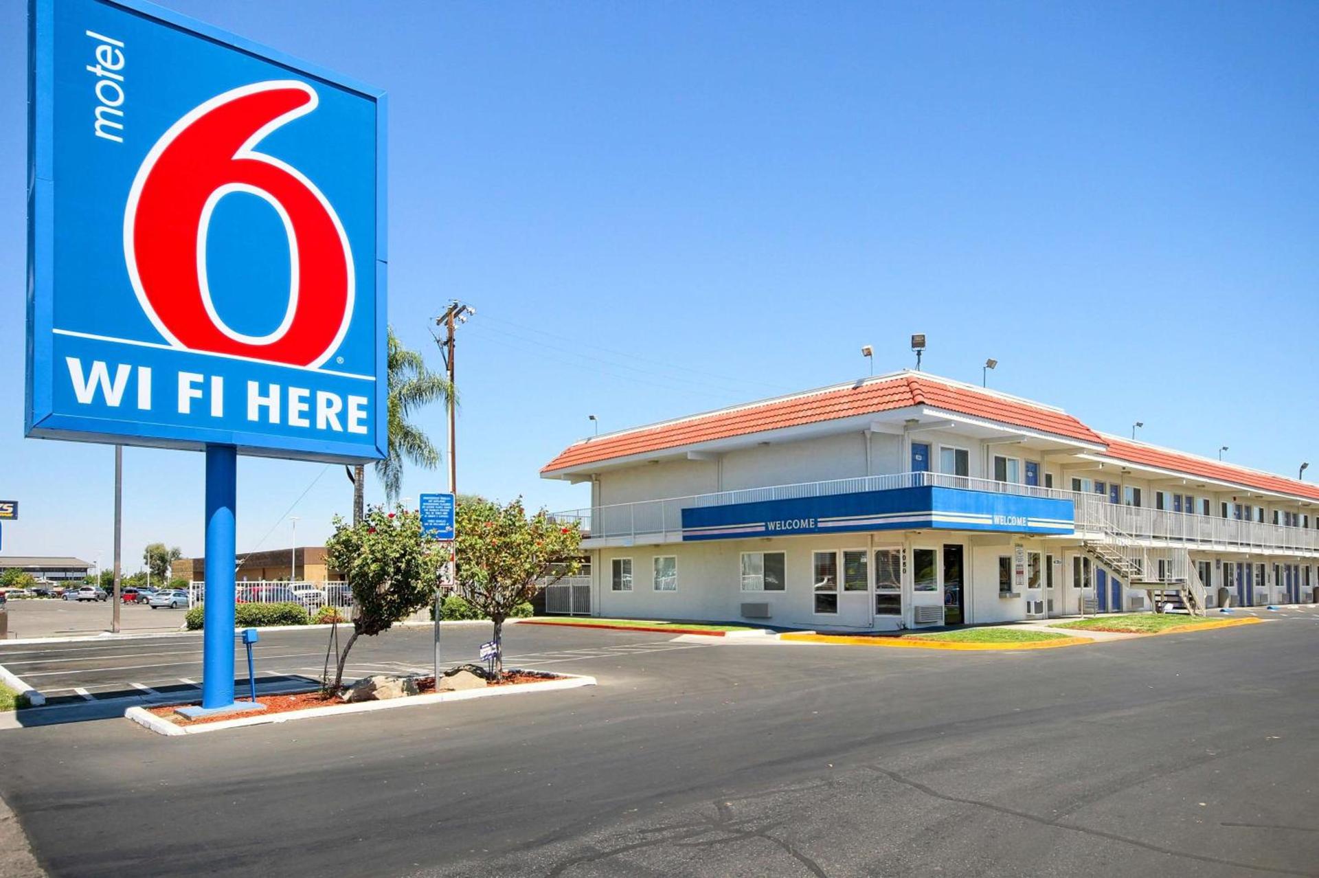 Bridgeview Hotel photo 49