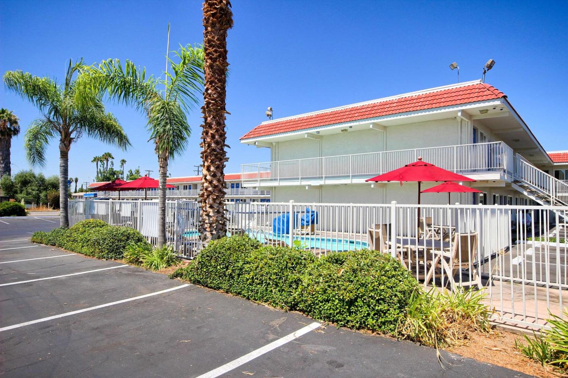 Bridgeview Hotel photo 5