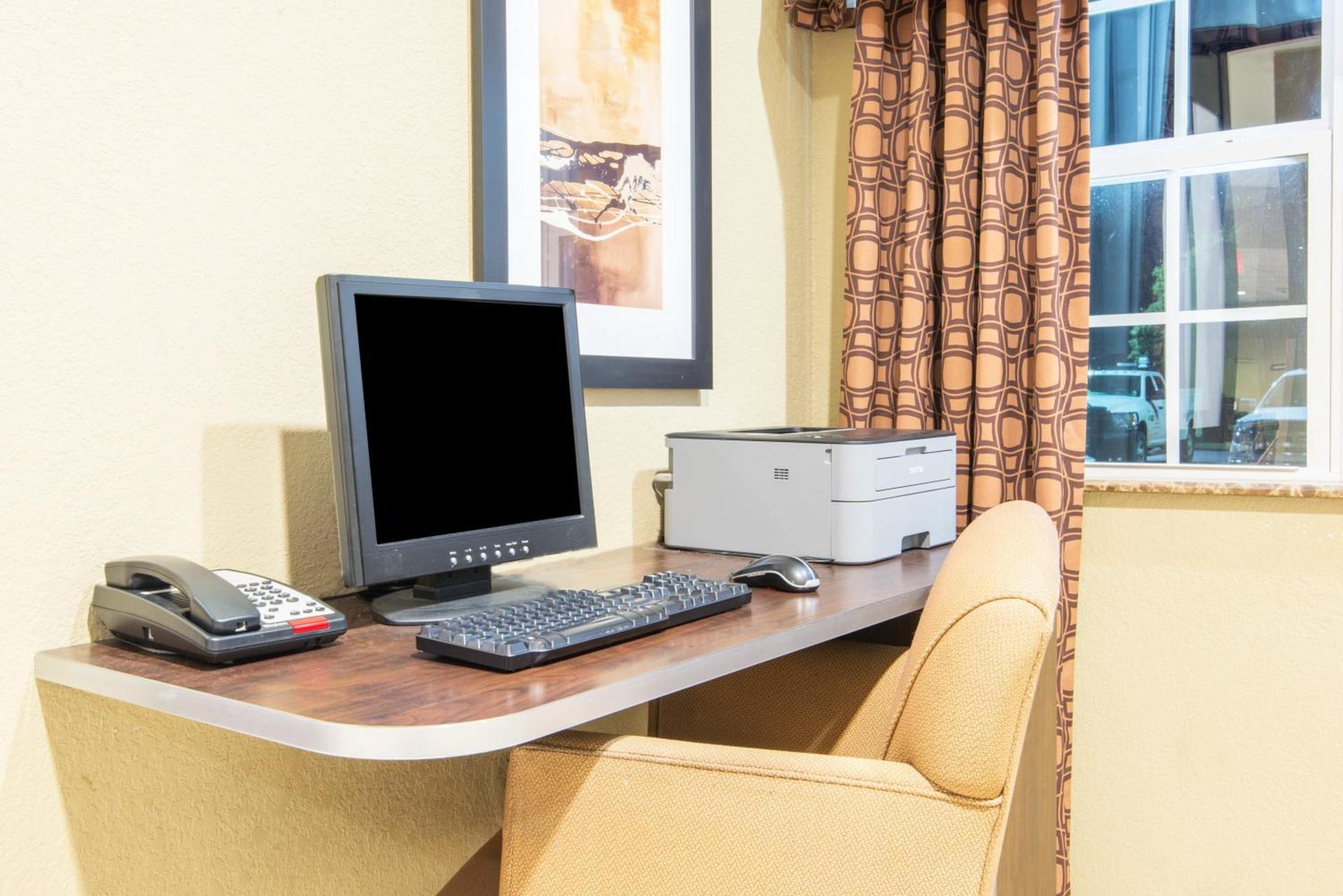 Microtel Inn & Suites by Wyndham Montgomery photo 27