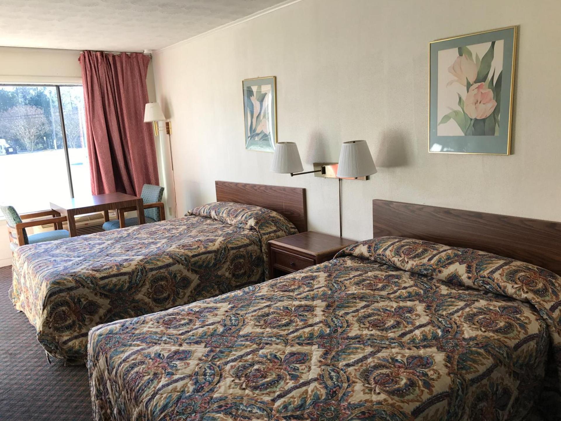 Flagship Inn photo 12
