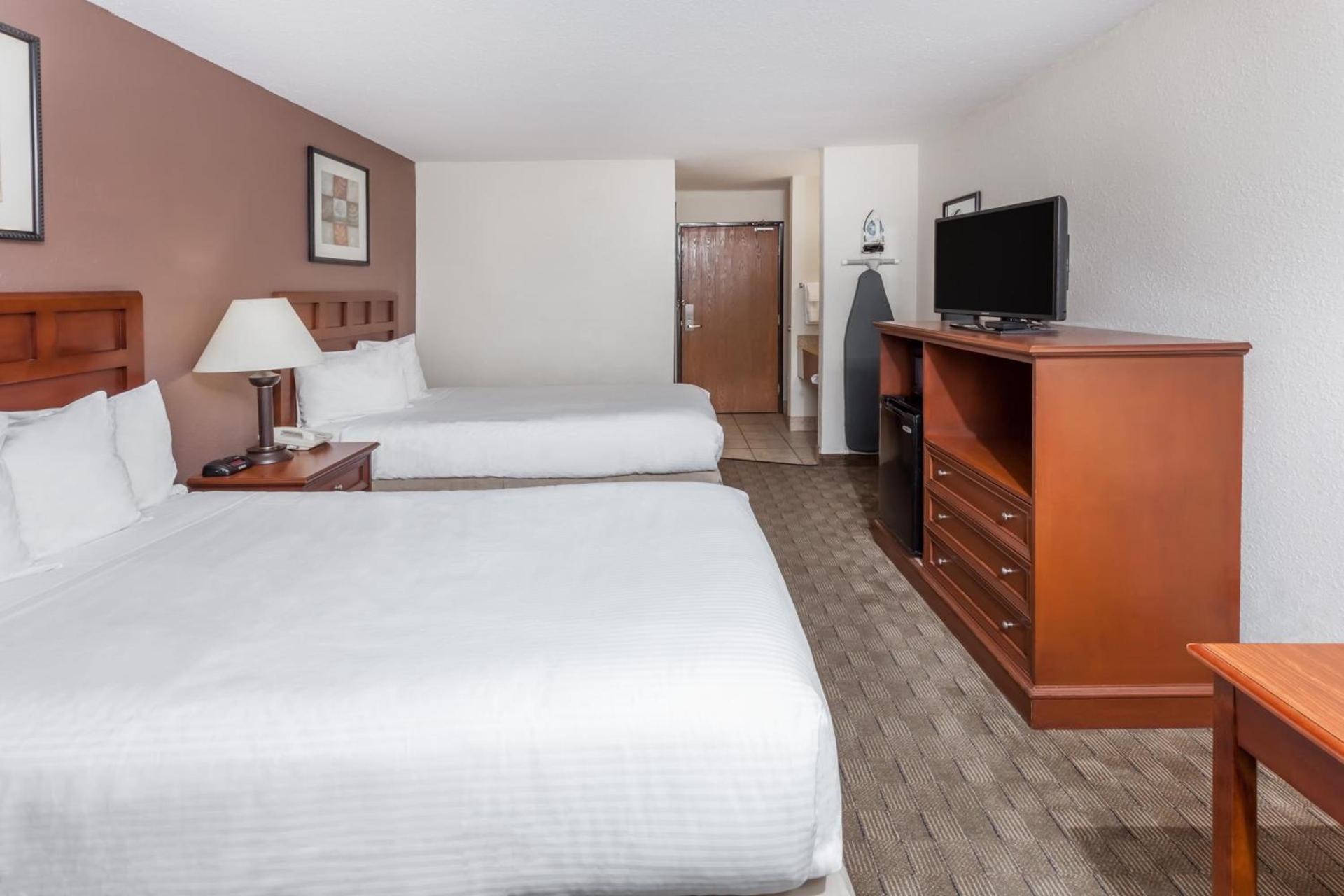 Baymont by Wyndham Tuscola photo 41
