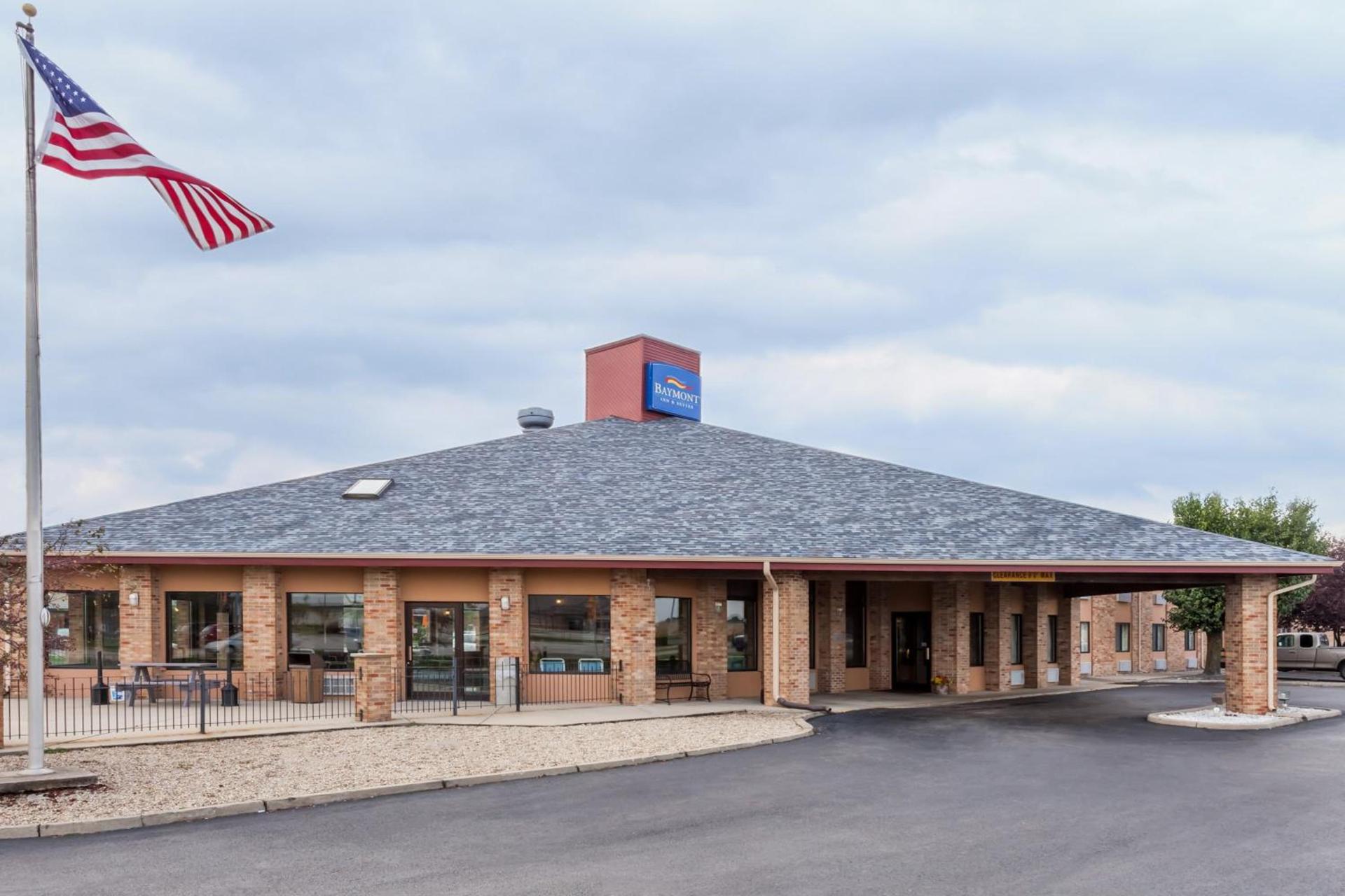 Baymont by Wyndham Tuscola photo 29