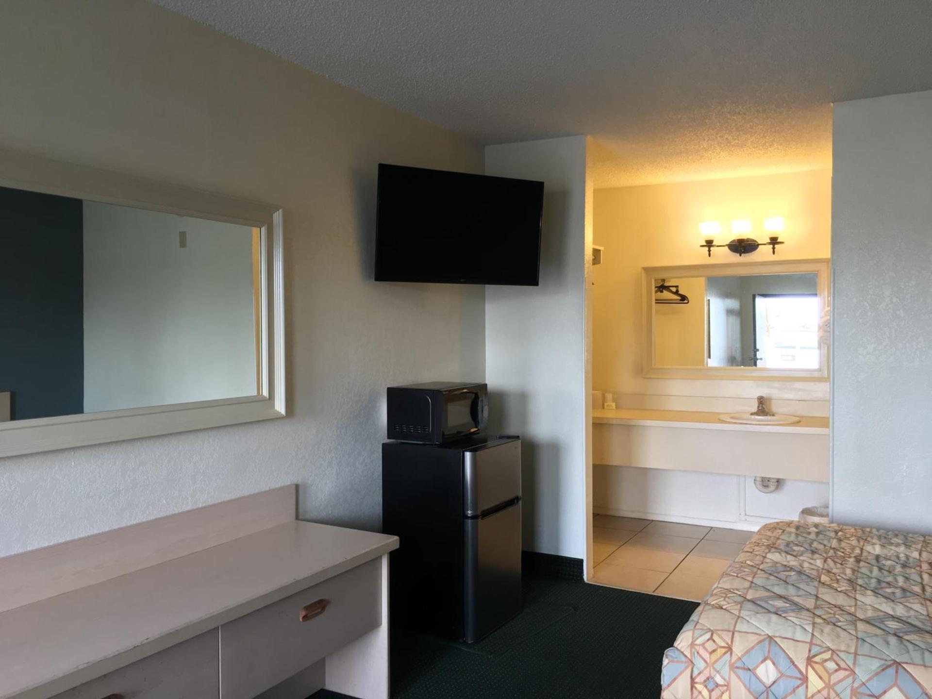 Riviera Motel photo 12