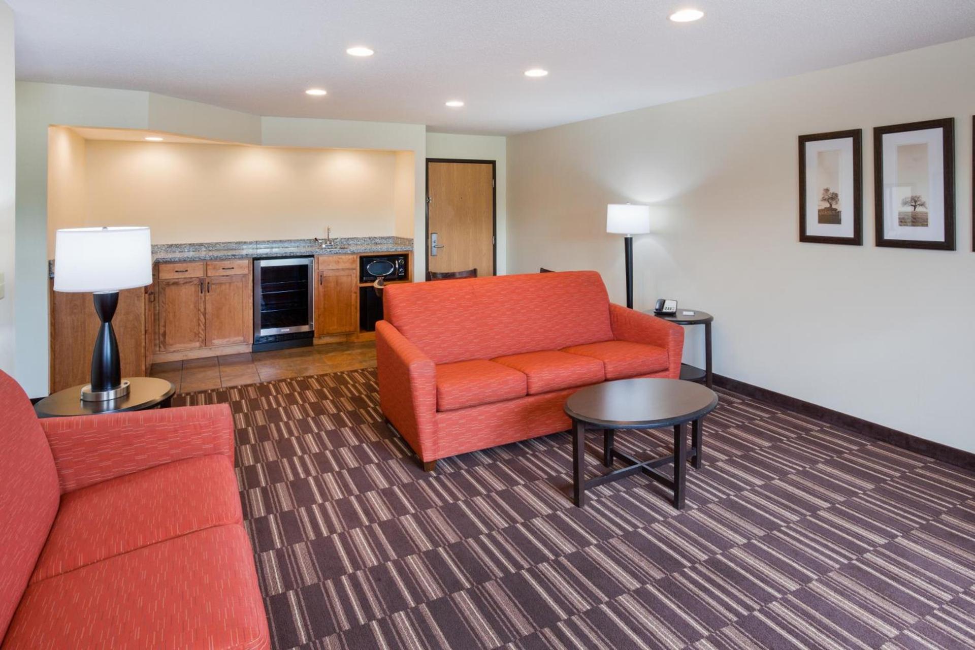AmericInn by Wyndham Sartell photo 6