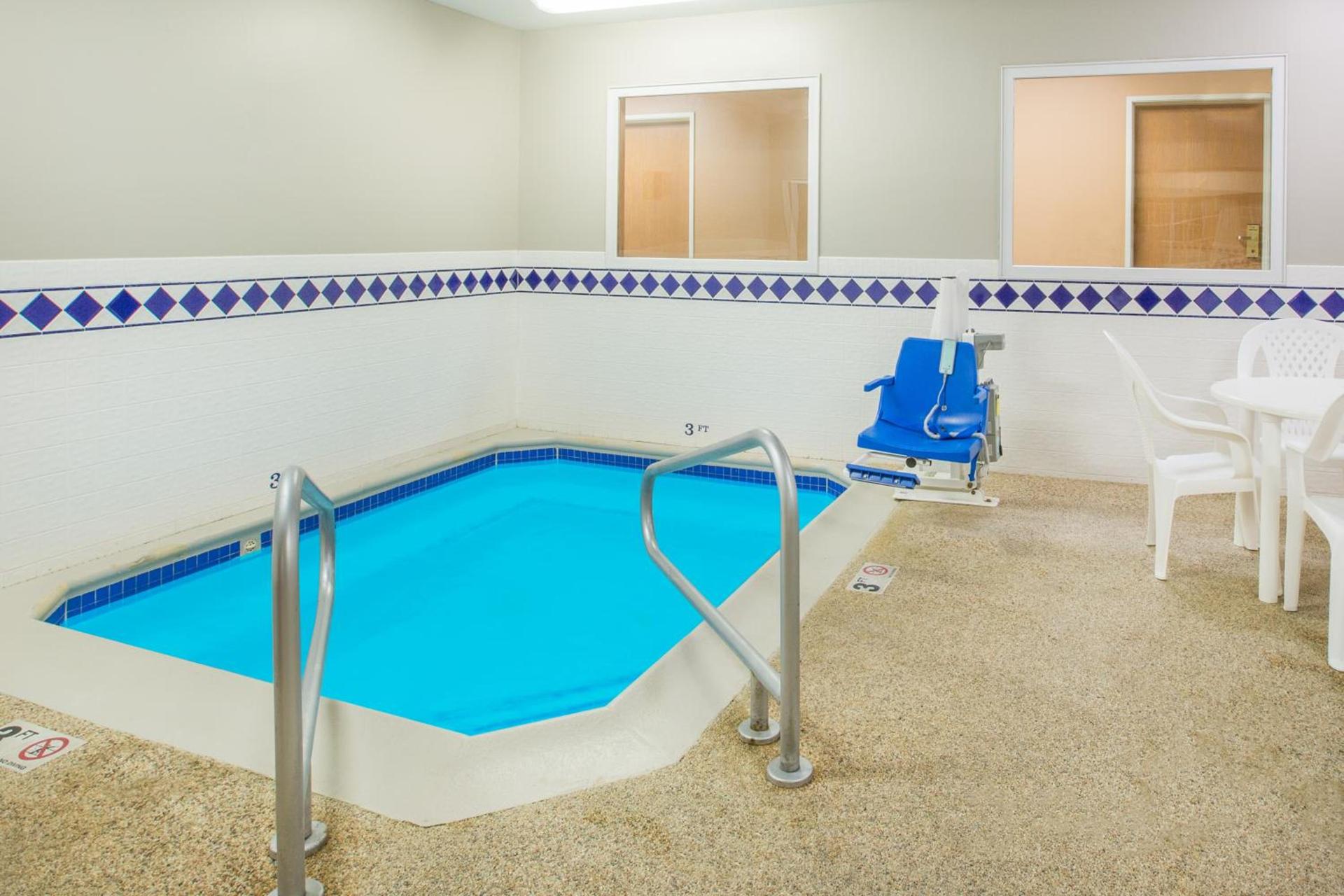 Ramada by Wyndham Spirit Lake/Okoboji photo 31