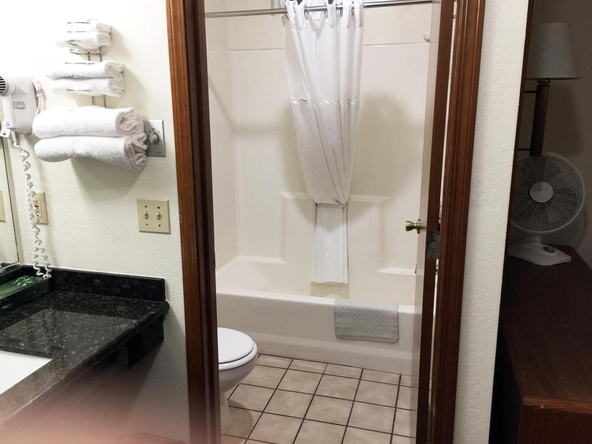 Westward Inn photo 34