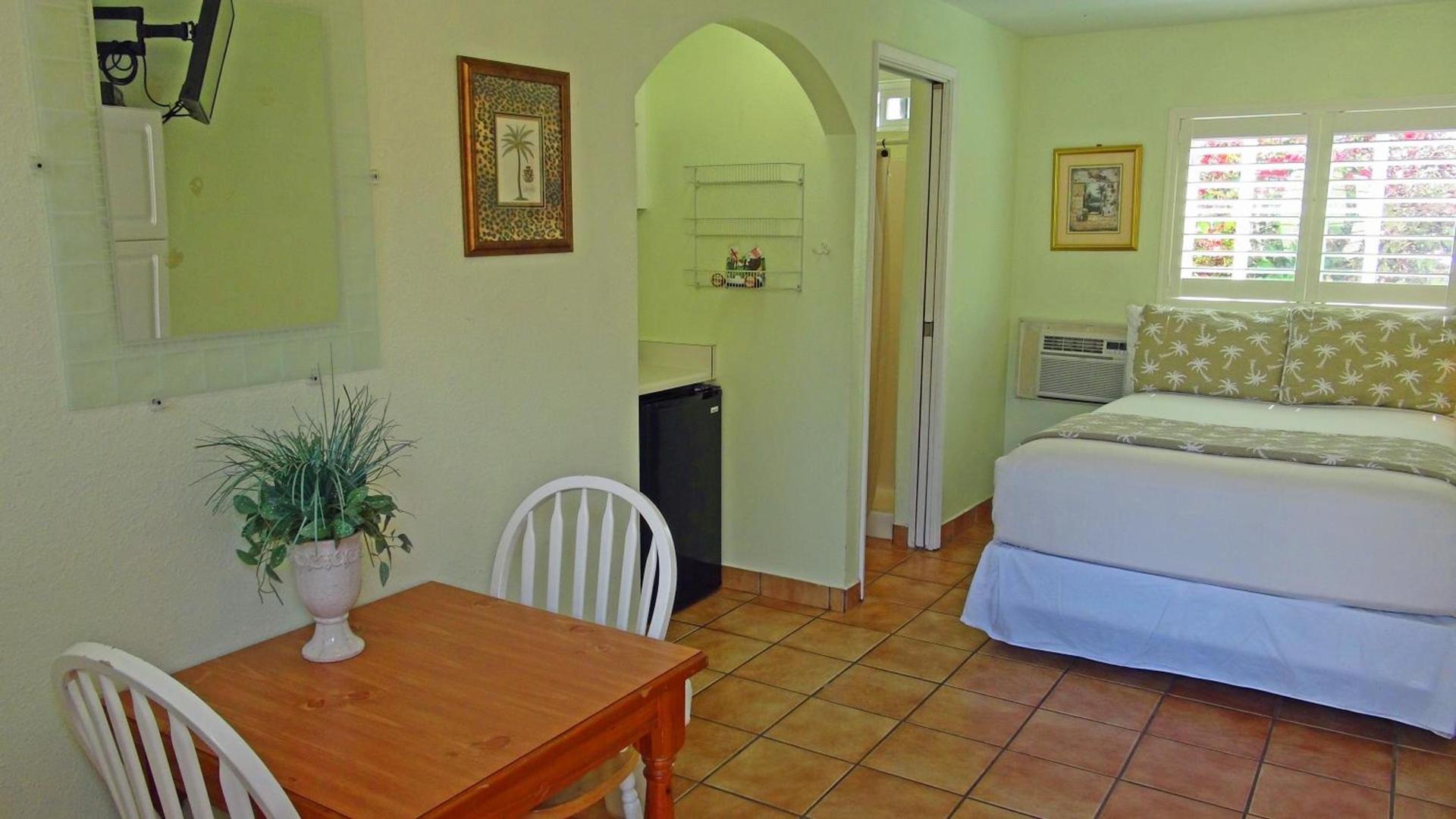Leucadia Beach Inn photo 13