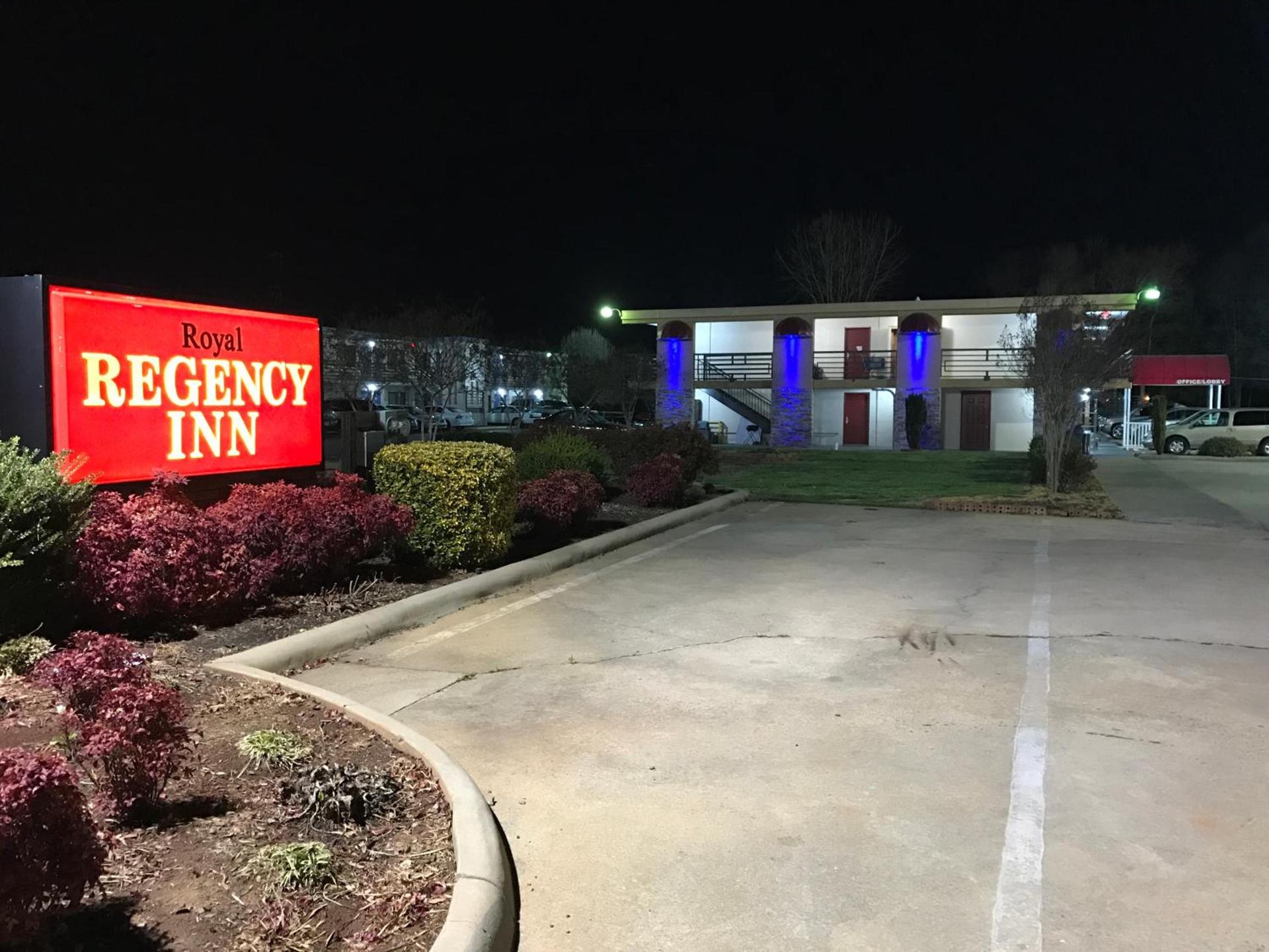 Royal Regency Inn photo 29