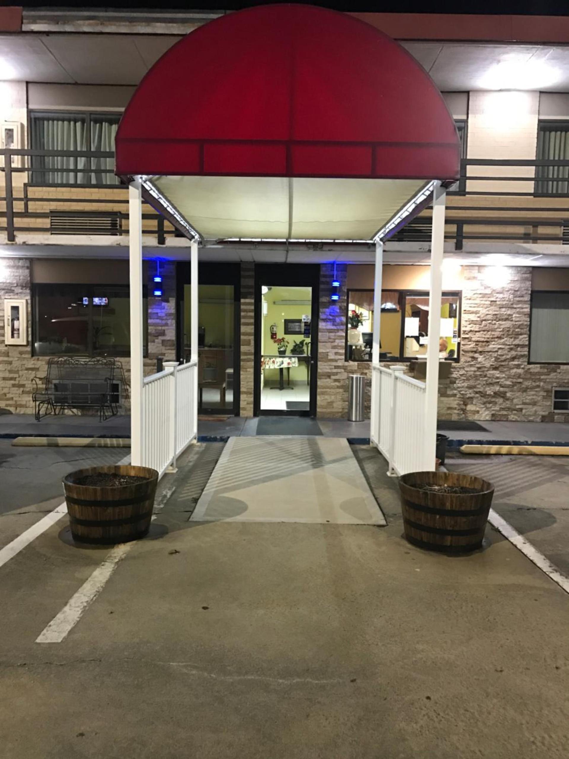 Royal Regency Inn photo 28