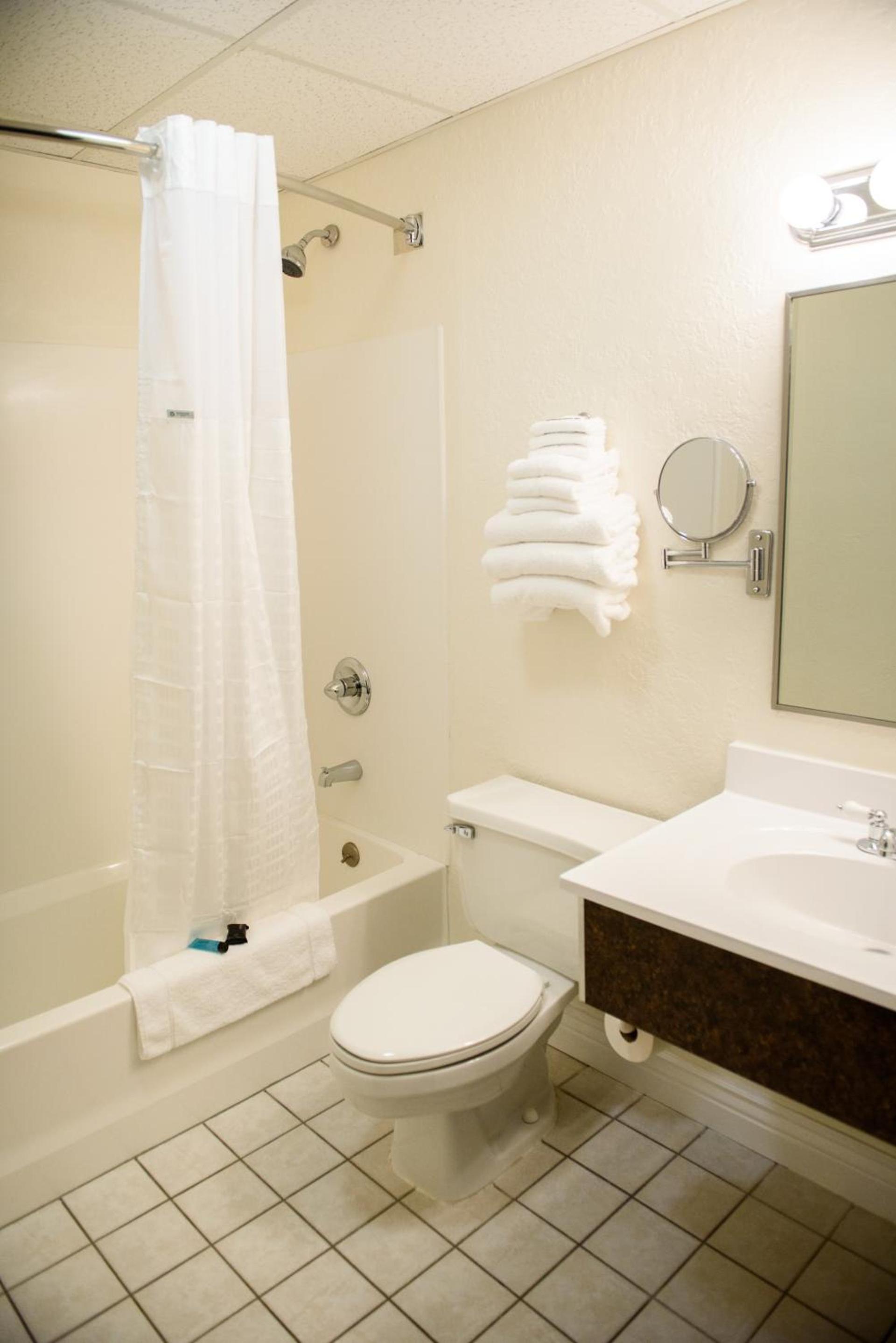 Americas Best Value Inn New Paltz photo 28
