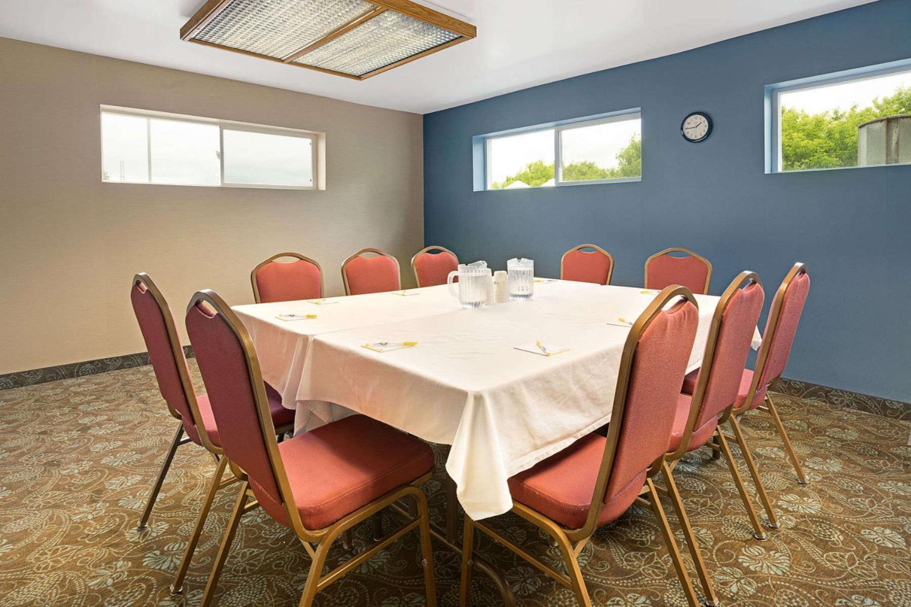 Days Inn by Wyndham Eagan Minnesota Near Mall of America photo 35