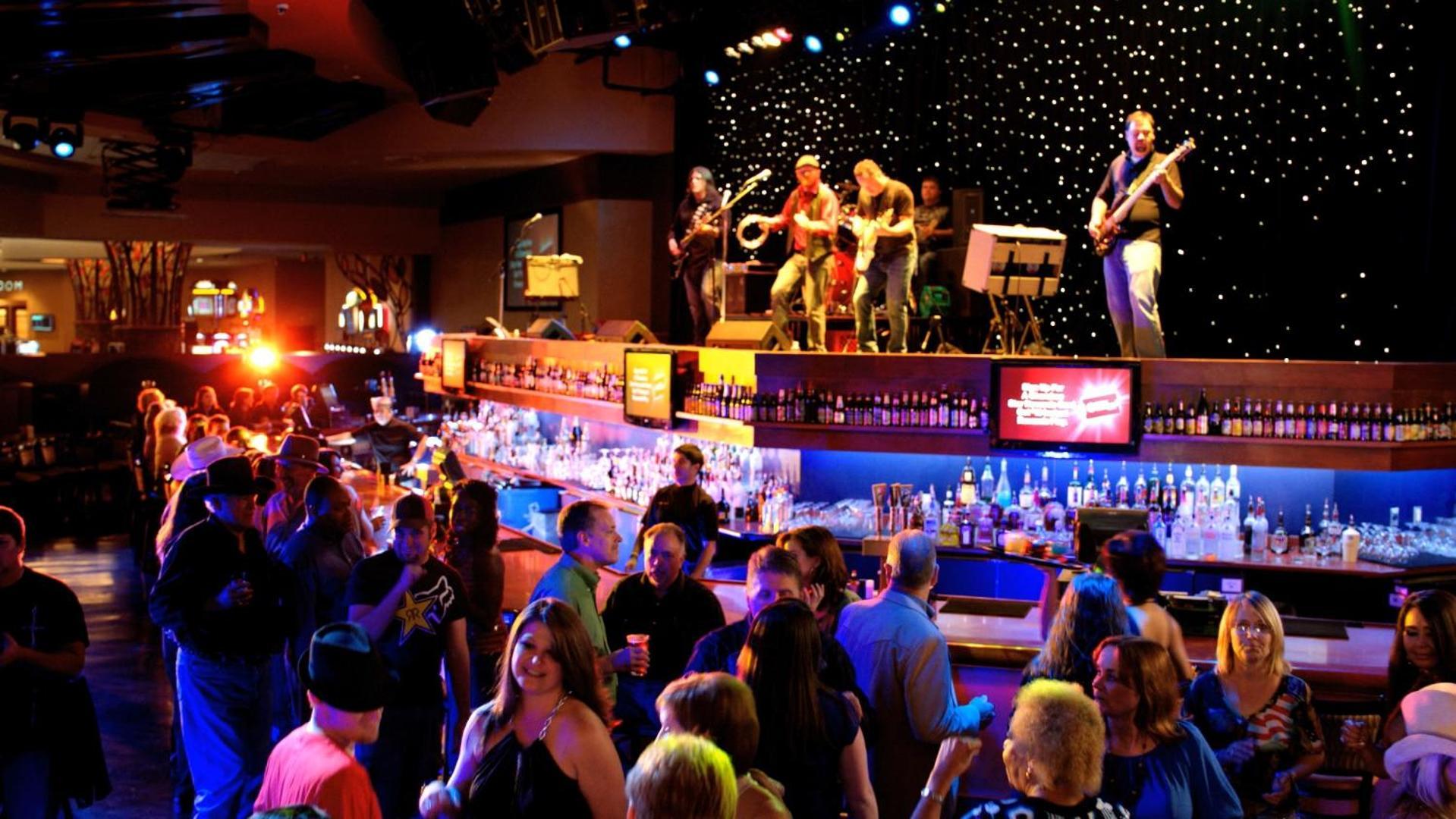 Cherokee Casino West Siloam Springs Resort photo 14