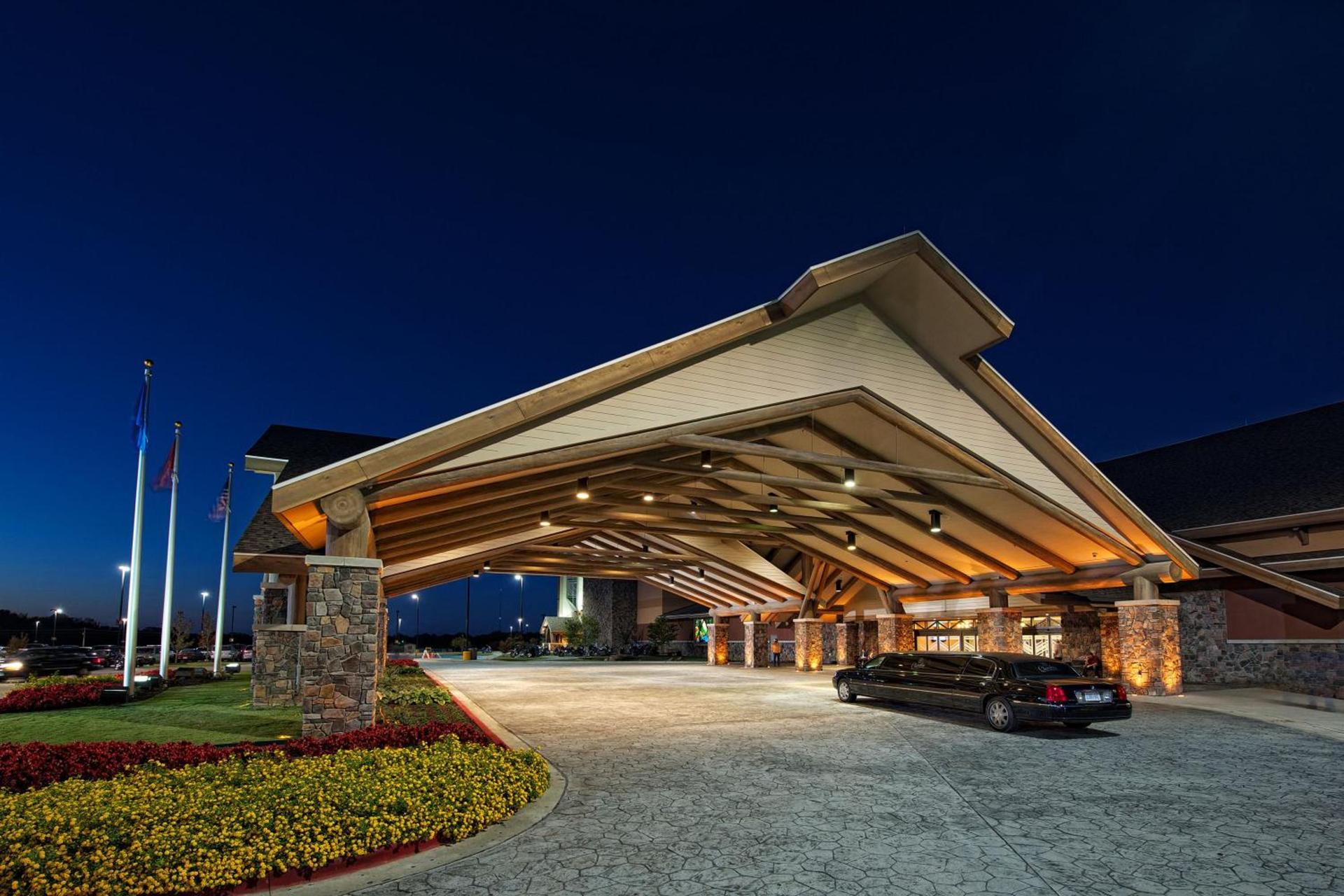 Cherokee Casino West Siloam Springs Resort photo 12