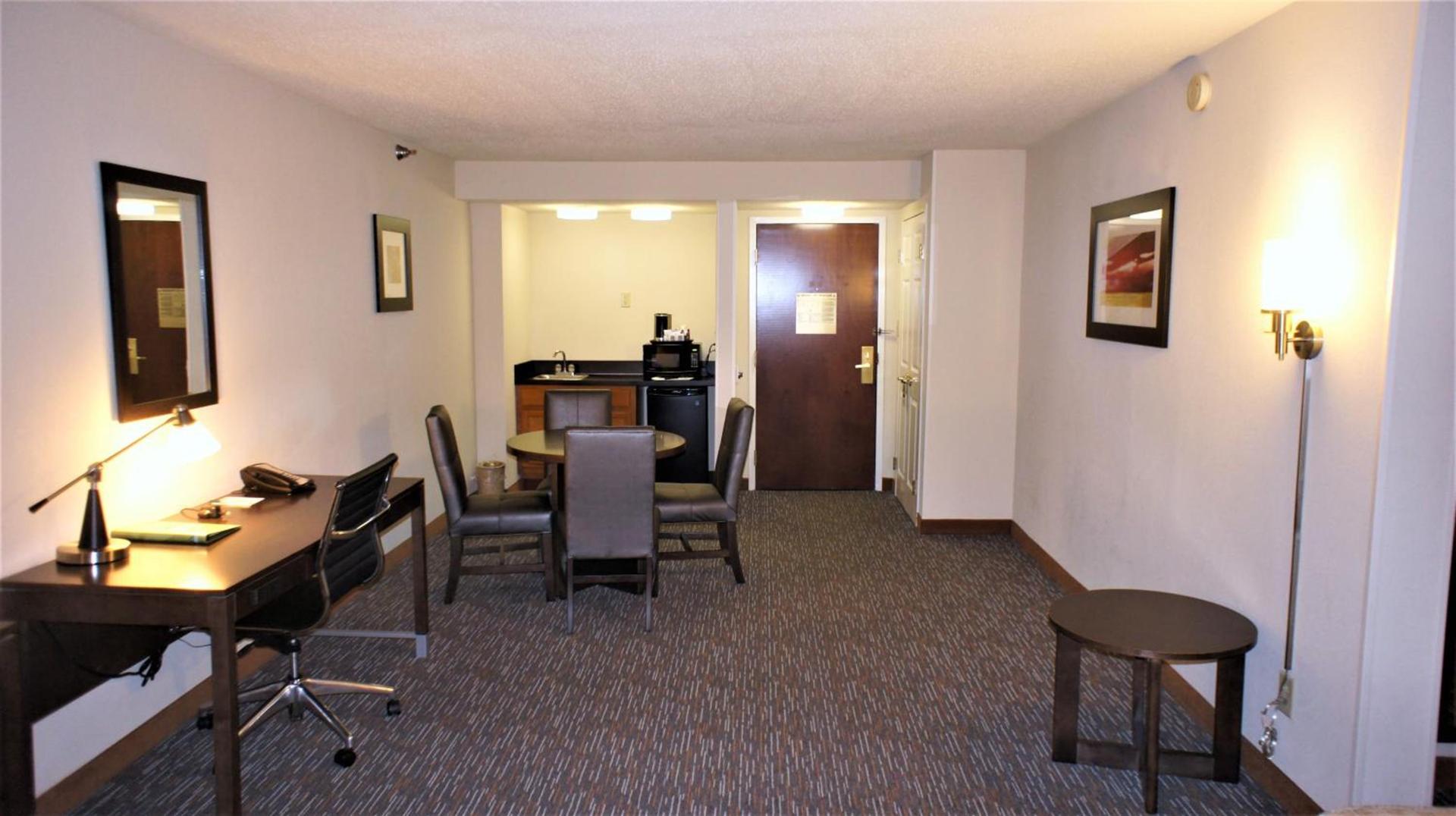 Wingate by Wyndham - Chattanooga photo 12