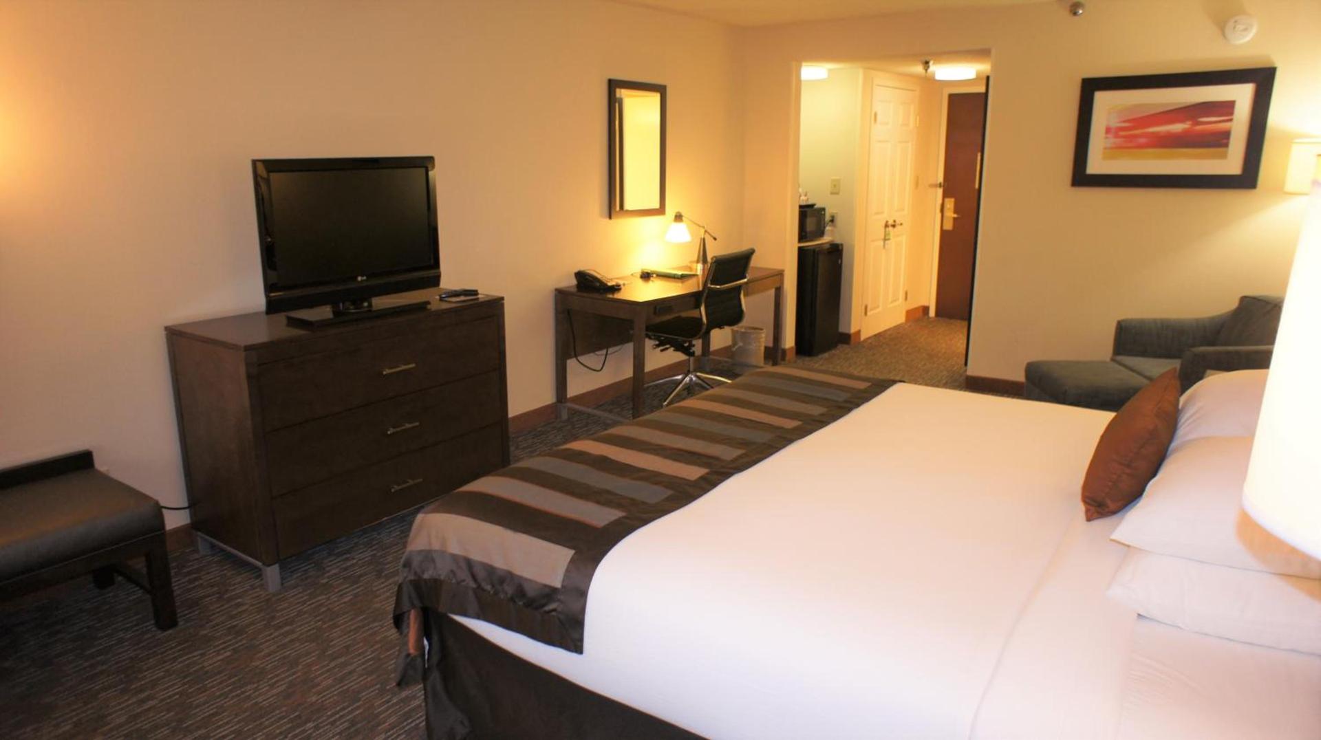 Wingate by Wyndham - Chattanooga photo 9