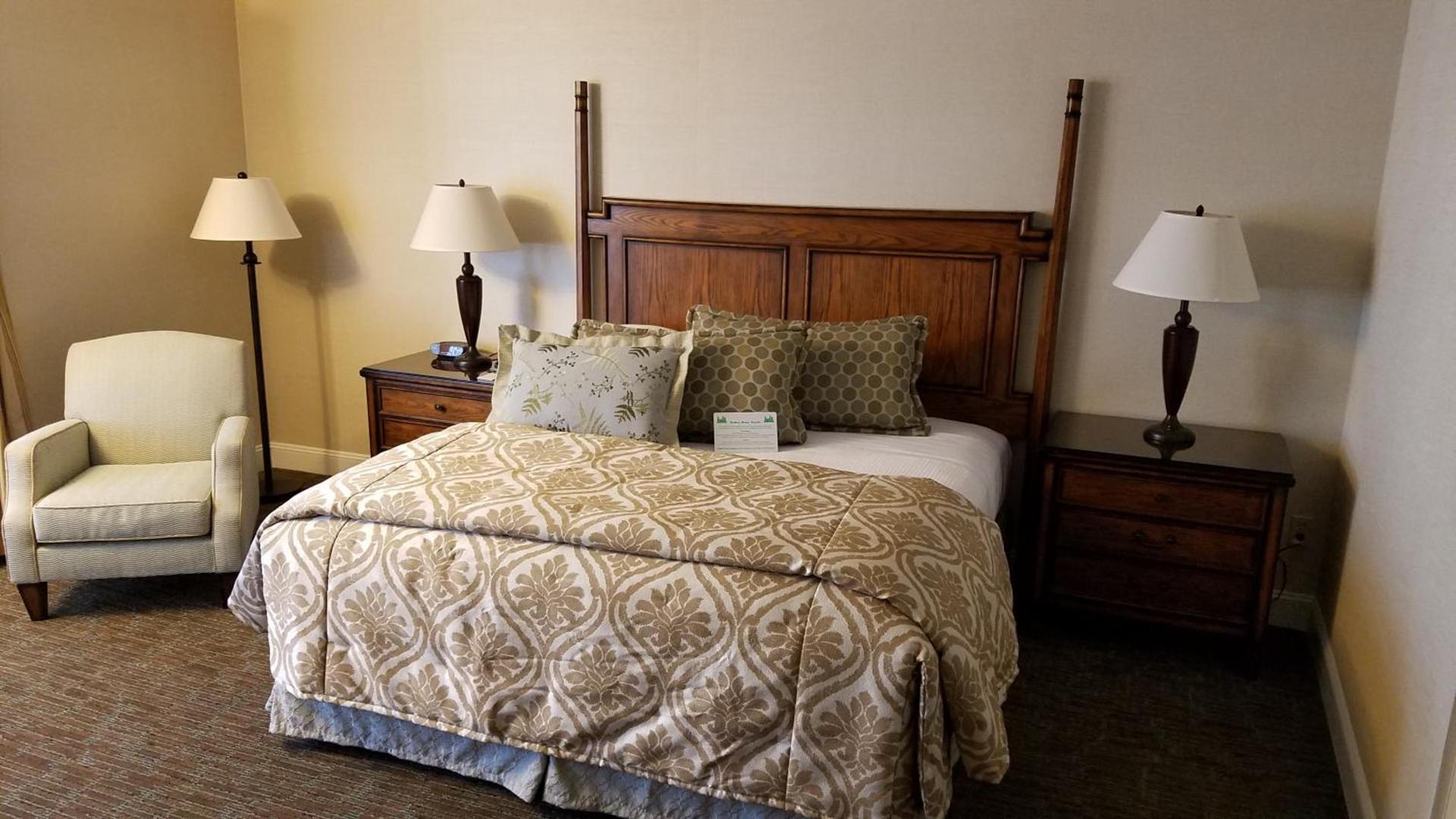 Chelsea Inn photo 38