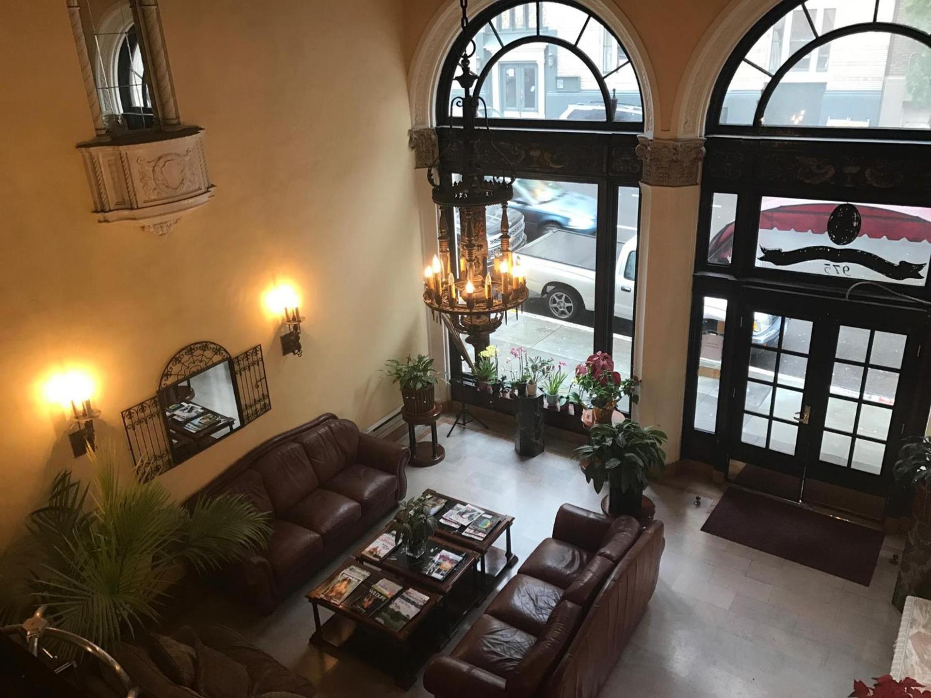 Mayflower Hotel photo 26