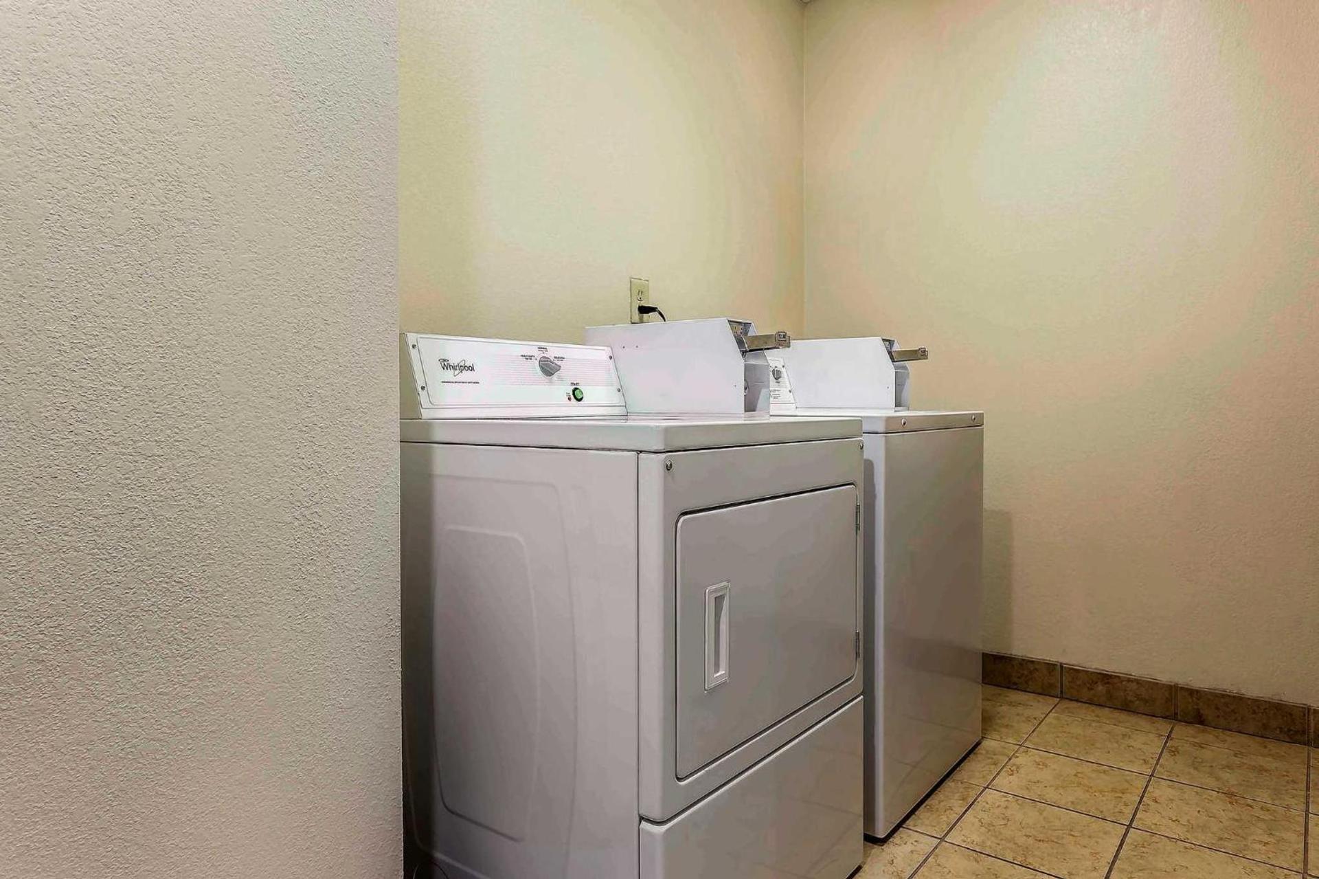 Quality Inn & Suites Salisbury South photo 9