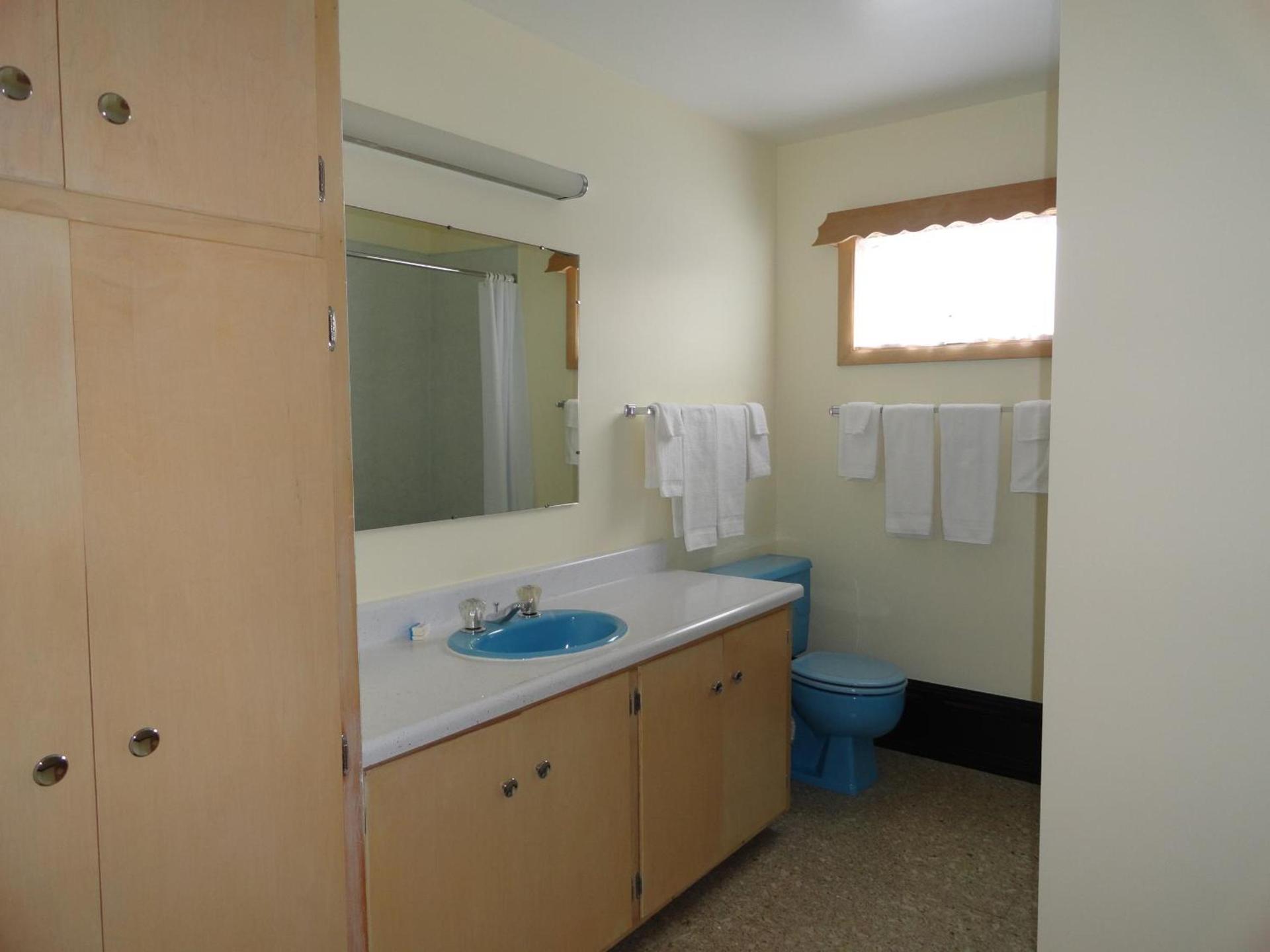 Cedars Motel photo 28