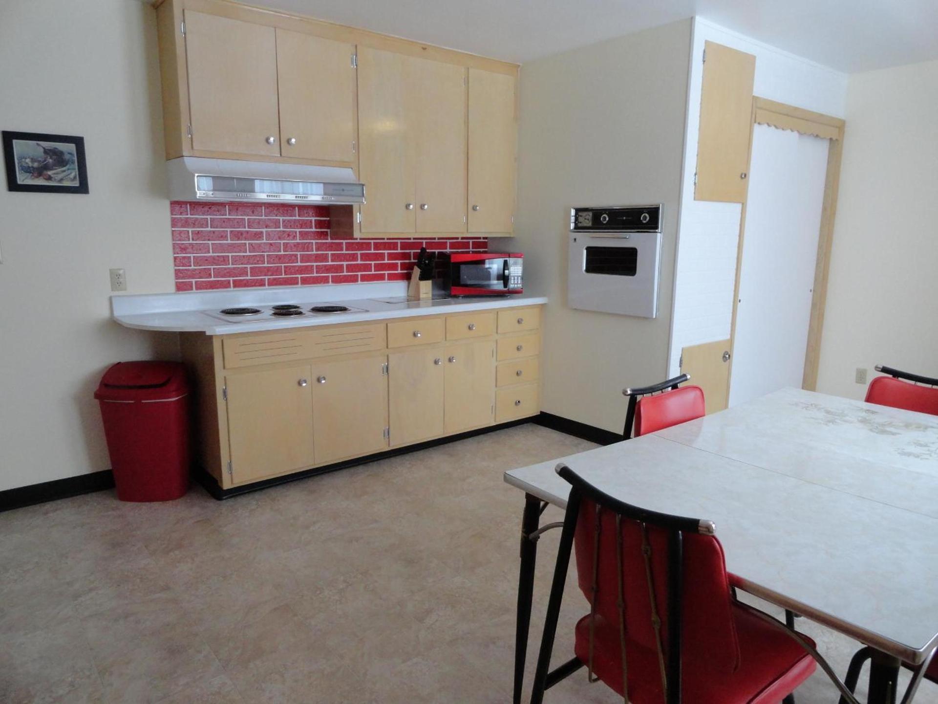 Cedars Motel photo 29