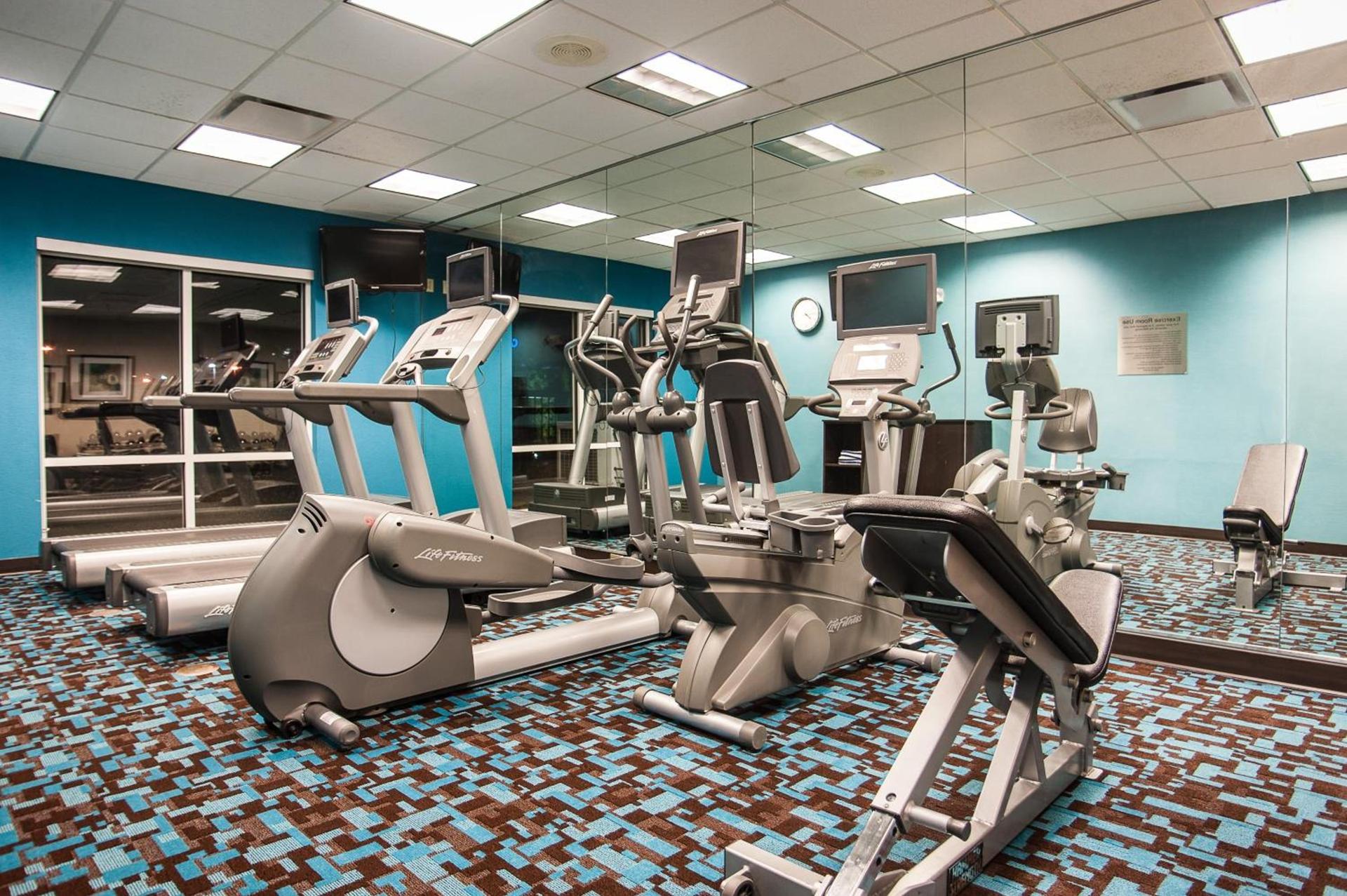 Comfort Inn & Suites Akron South photo 15