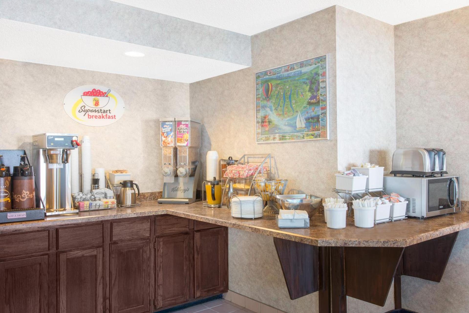 Rodeway Inn photo 20