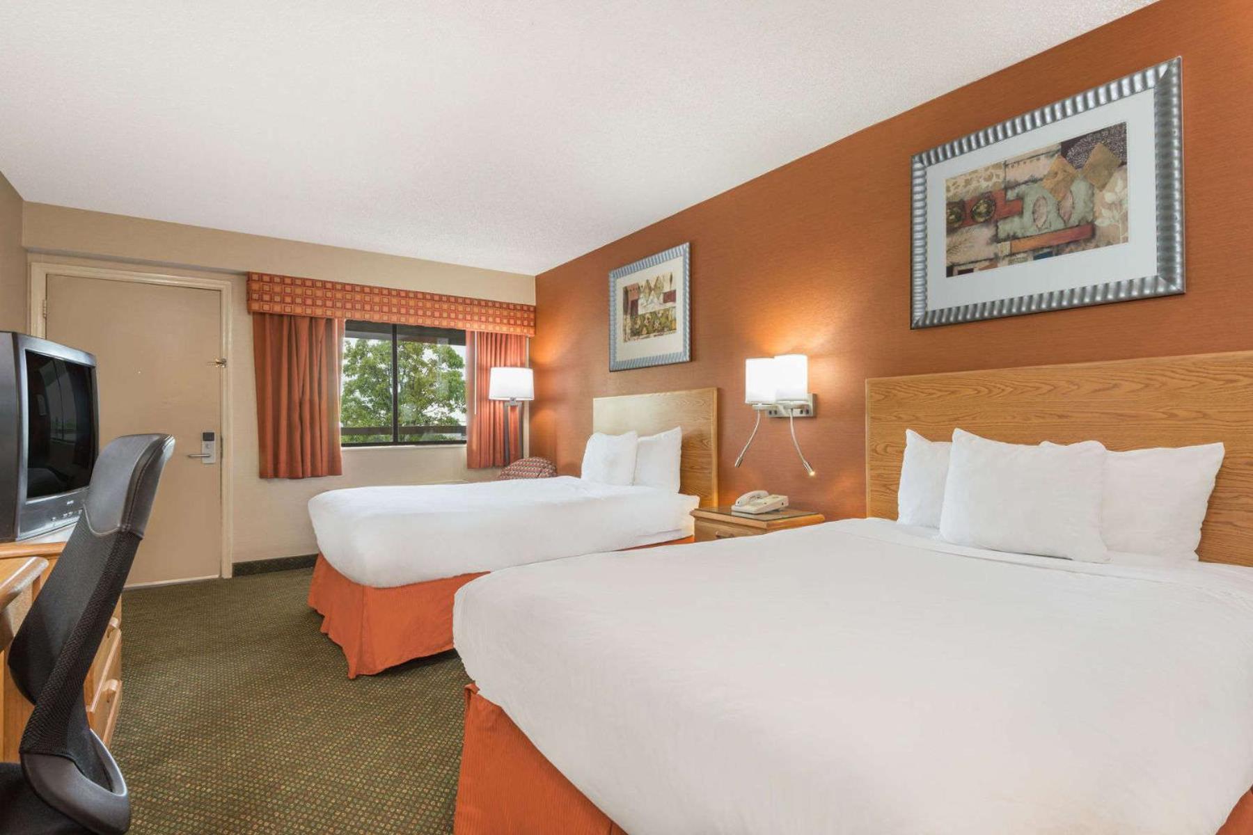 Days Inn by Wyndham Columbus Fairgrounds photo 16