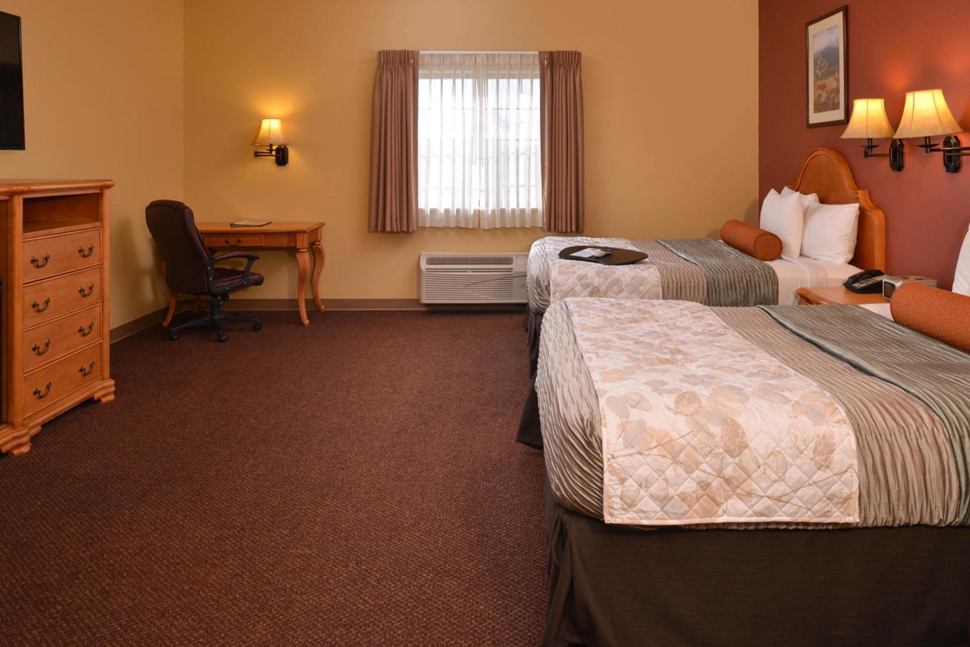 Country Hearth Inn & Suites Edwardsville photo 18