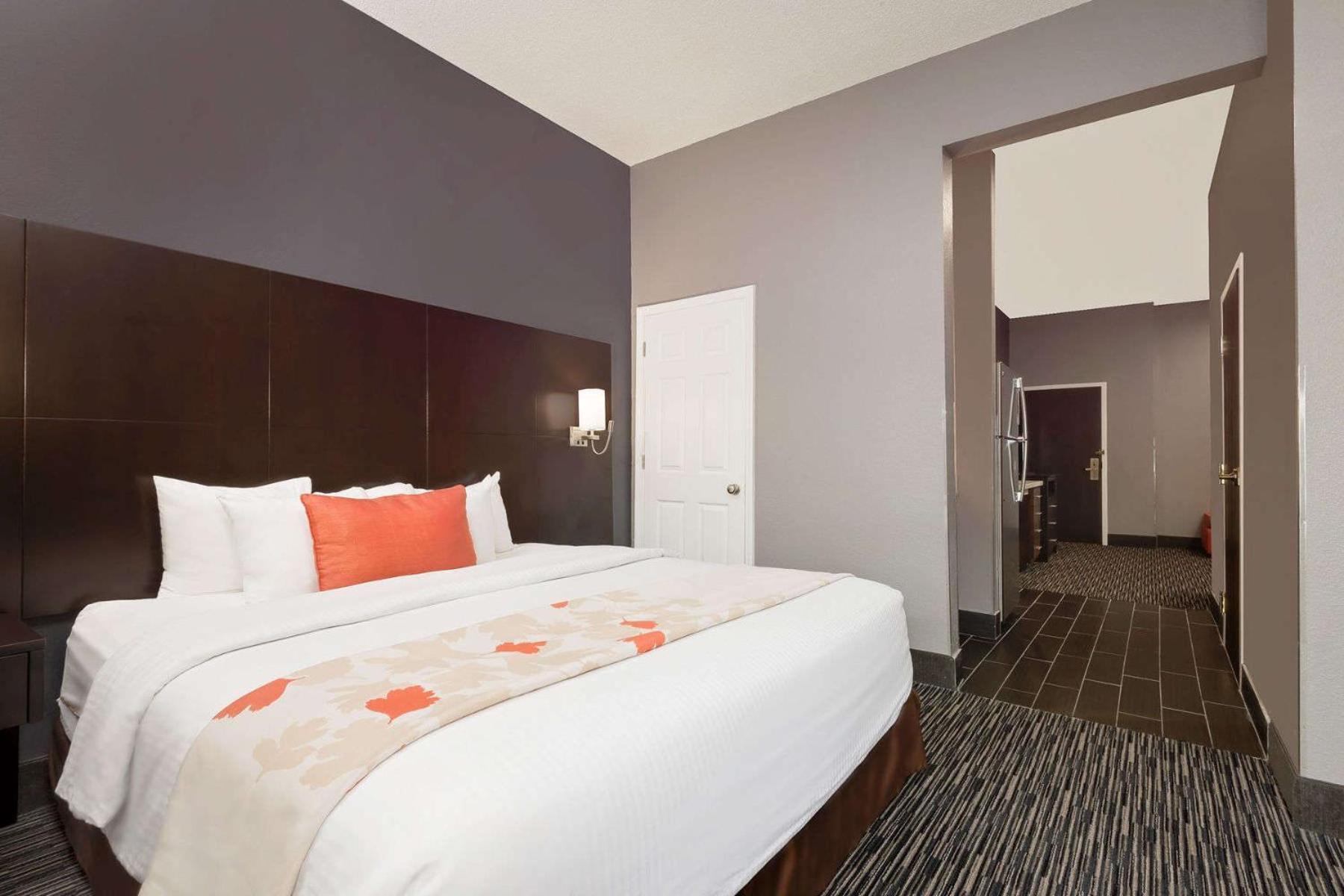 Hawthorn Extended Stay by Wyndham Columbus West photo 3