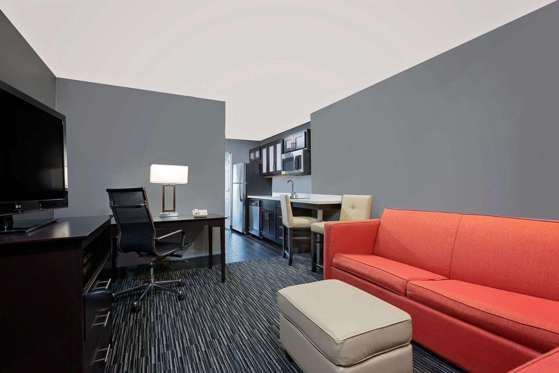 Hawthorn Extended Stay by Wyndham Columbus West photo 9
