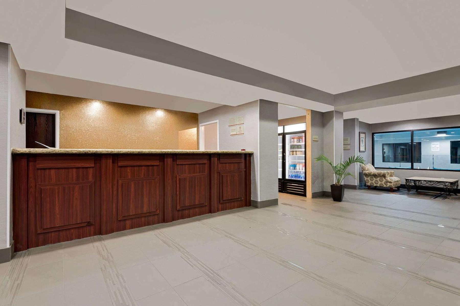 Hawthorn Extended Stay by Wyndham Columbus West photo 12