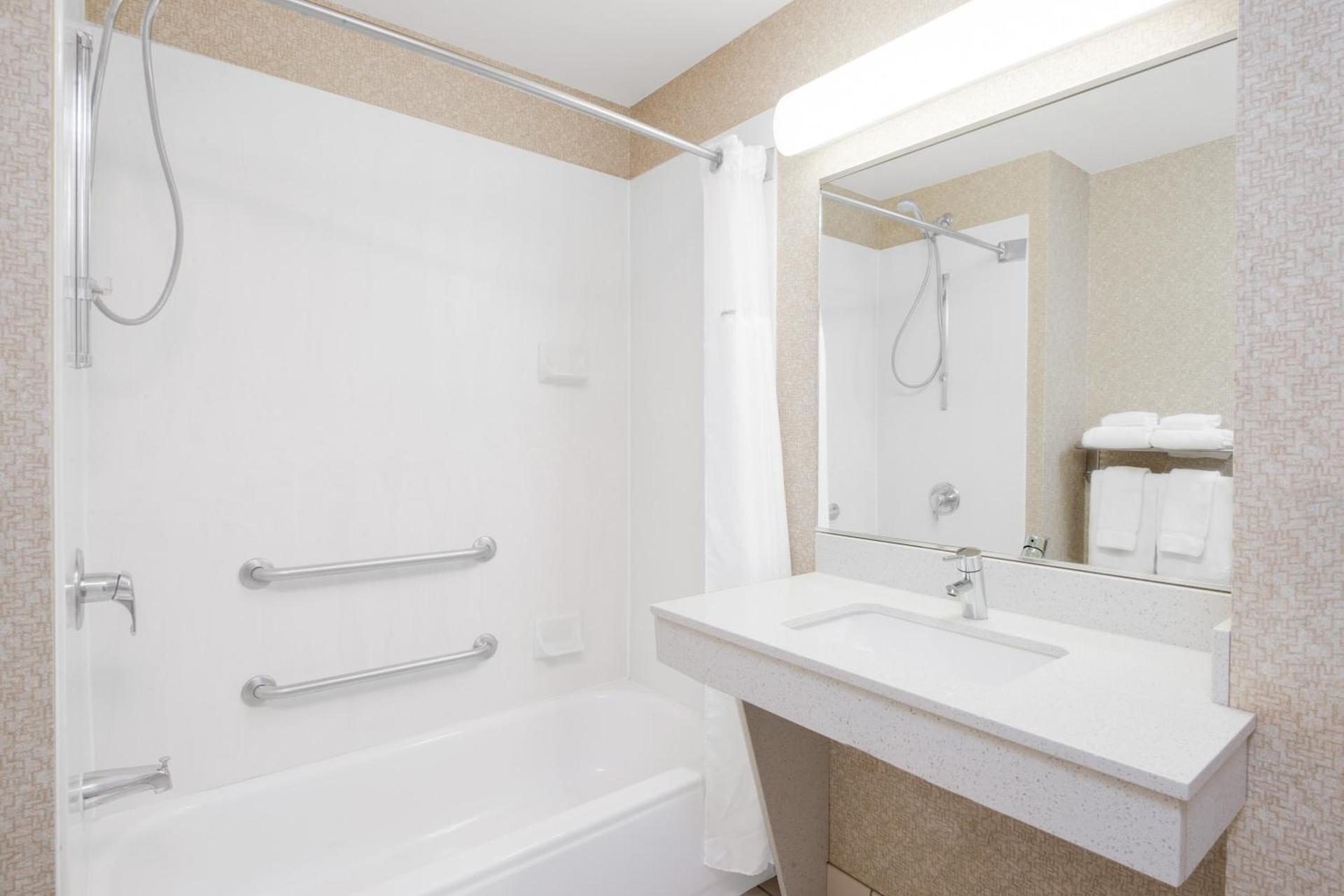 Wingate by Wyndham Gillette photo 51