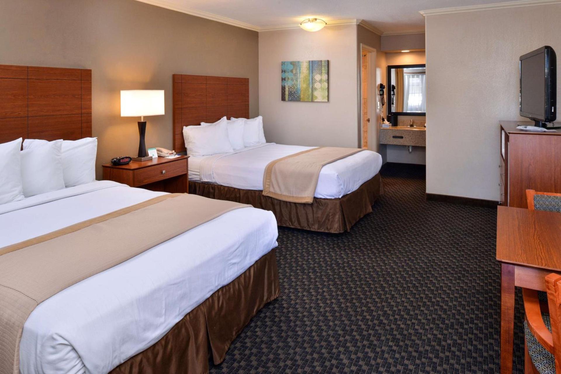Best Western Oxnard Inn photo 25