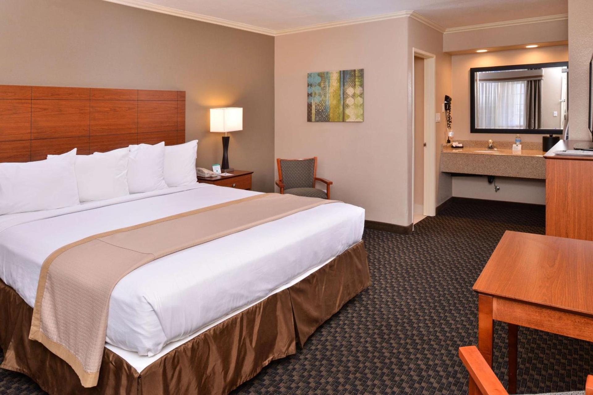 Best Western Oxnard Inn photo 30