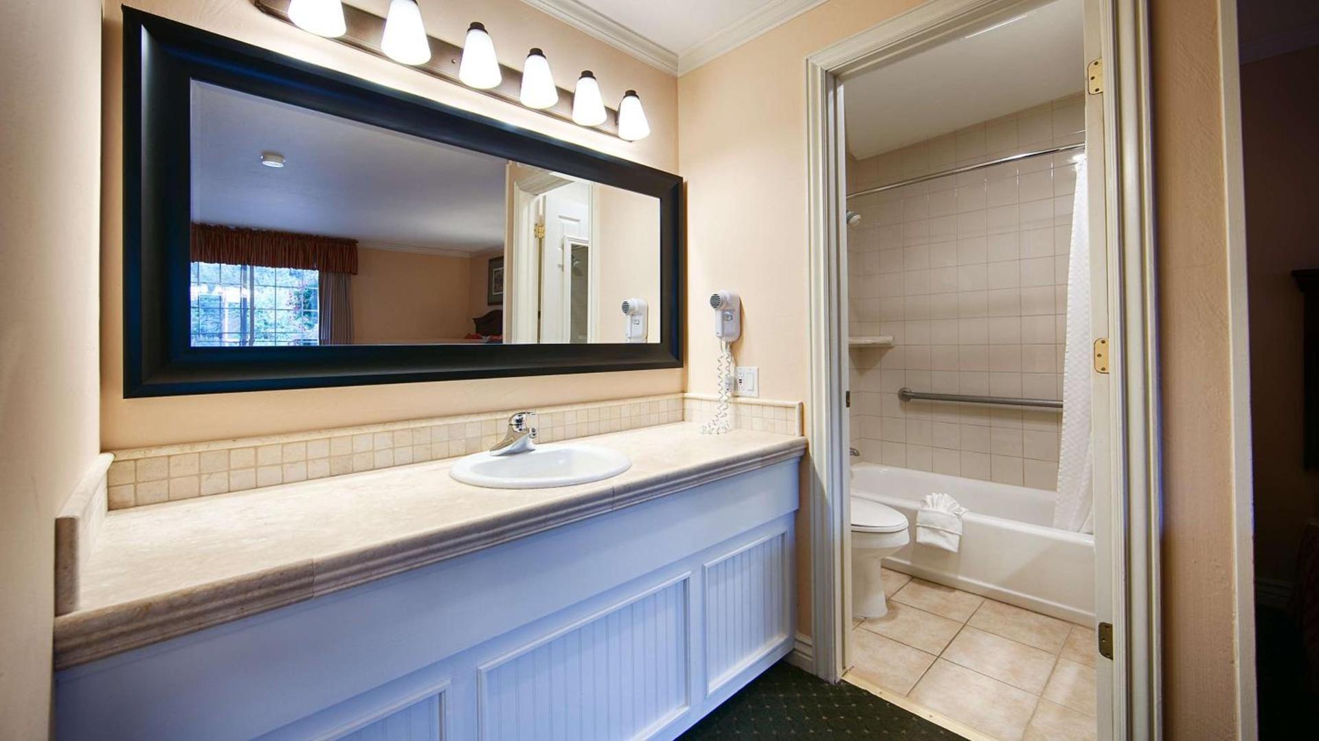 Best Western Country Lane Inn photo 38