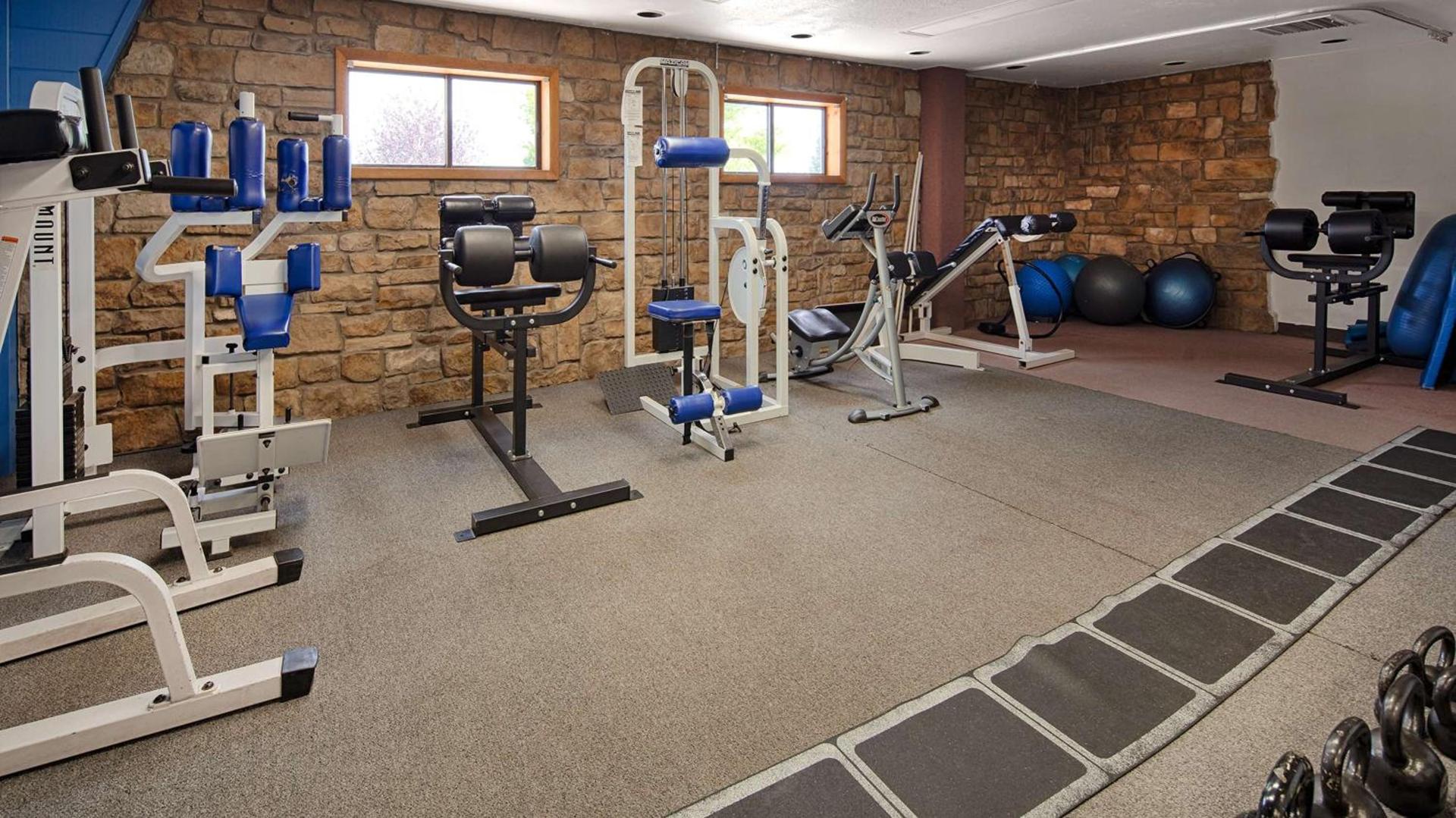 Best Western Plus Deer Park Hotel and Suites photo 23