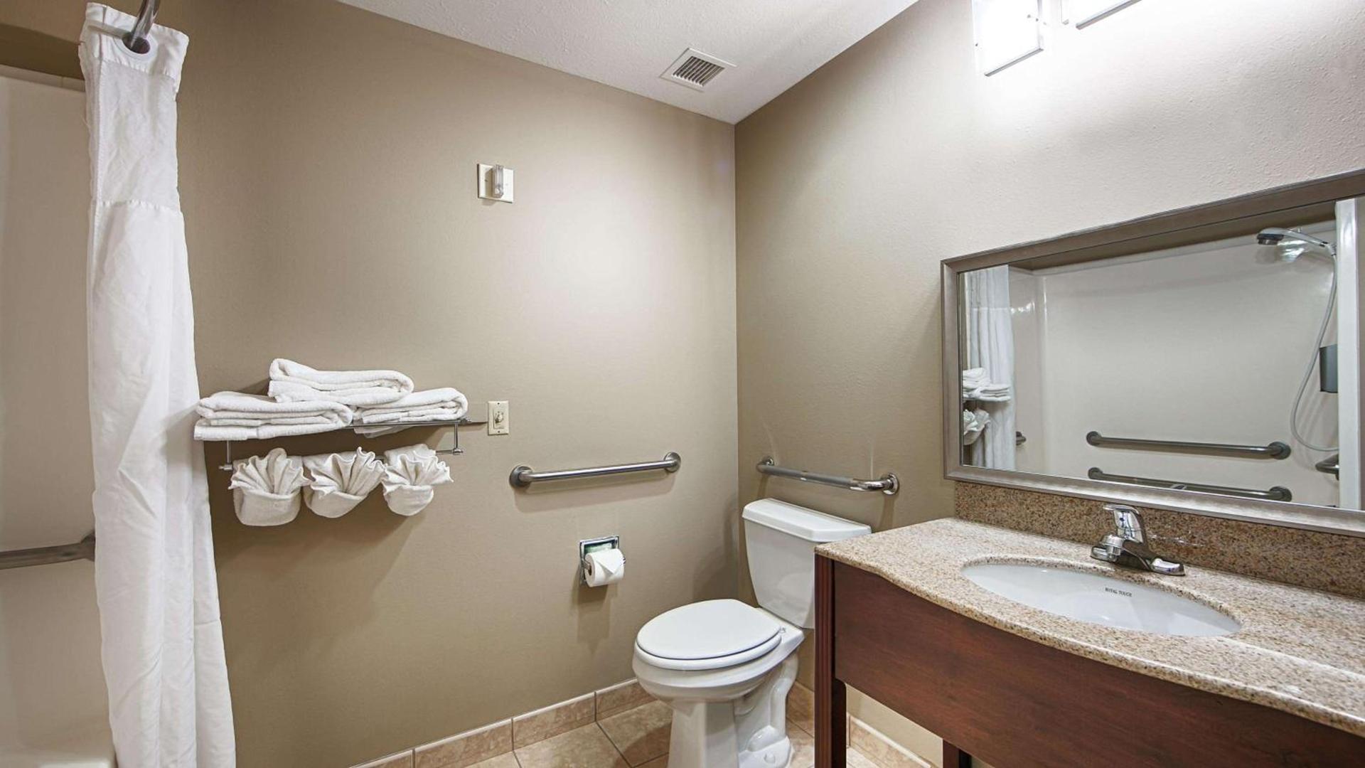 Best Western Plus Pioneer Park Inn photo 19