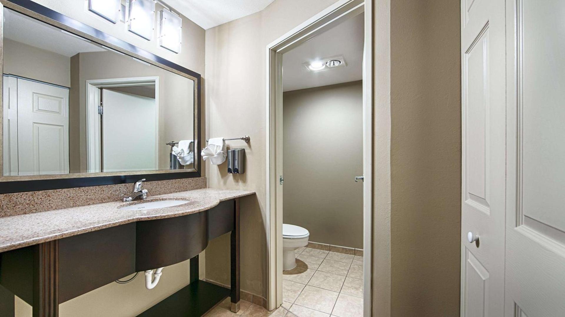 Best Western Plus Pioneer Park Inn photo 20