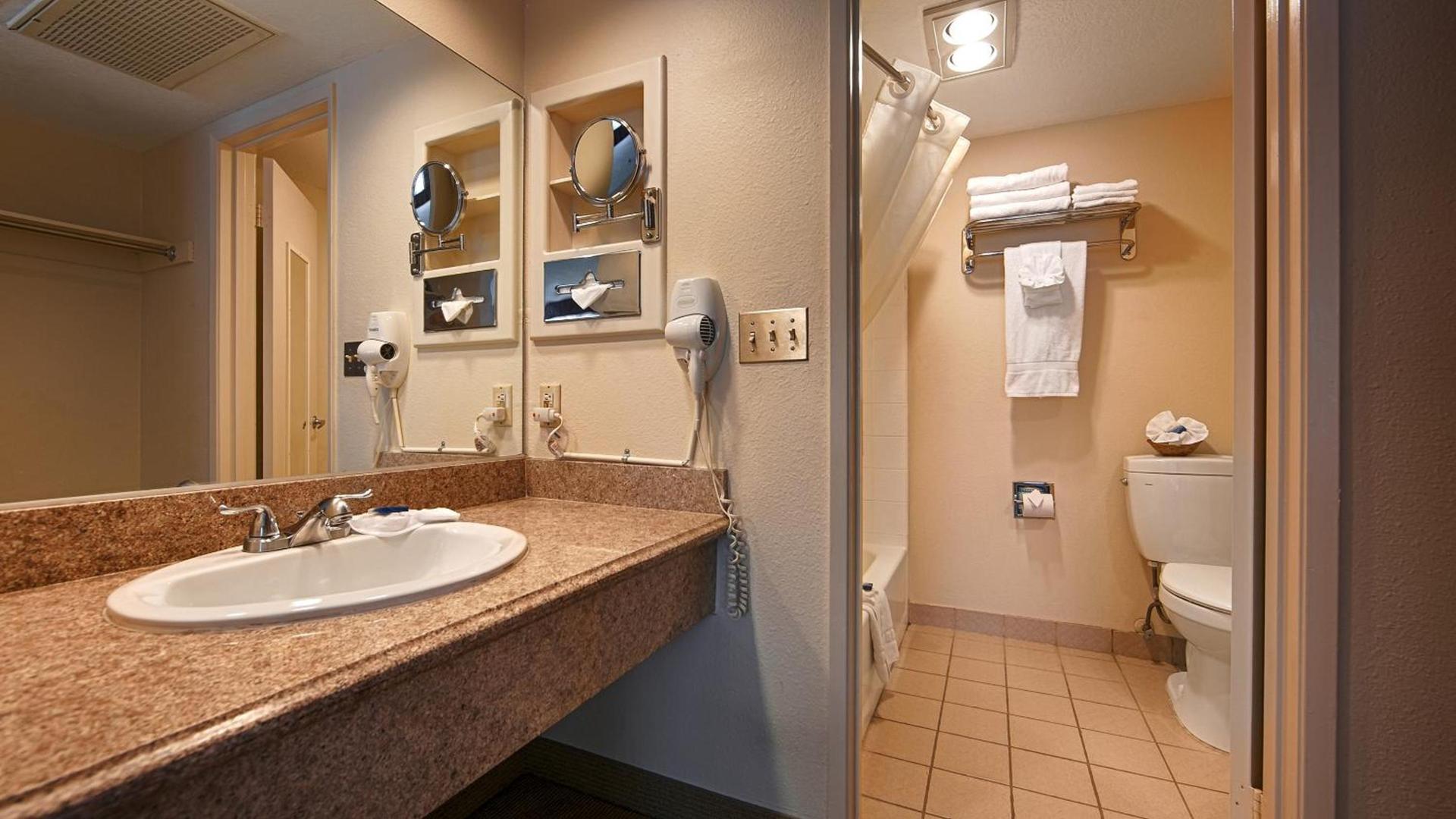 Best Western Westminster Inn photo 17