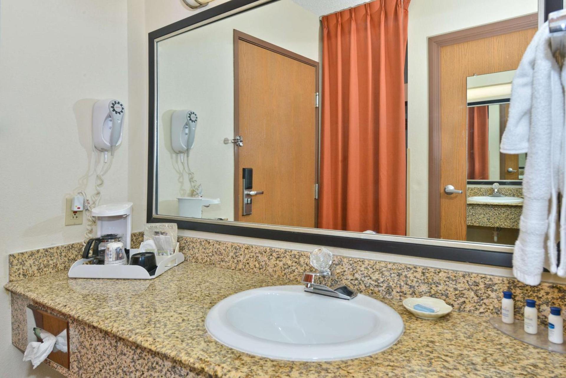 Best Western Marion Hotel photo 9
