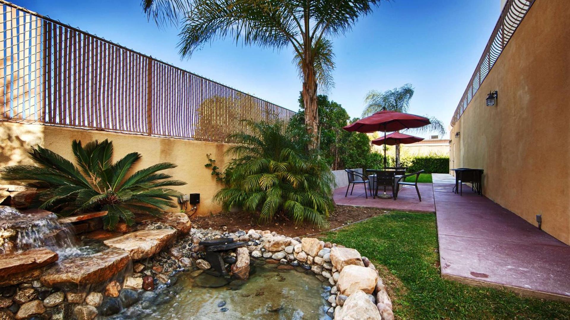 Best Western Burbank Airport Inn photo 1