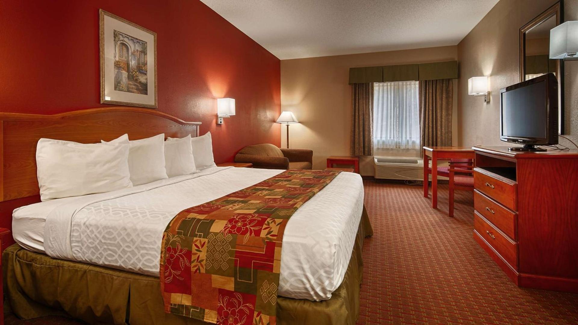 Millennium Inn photo 21