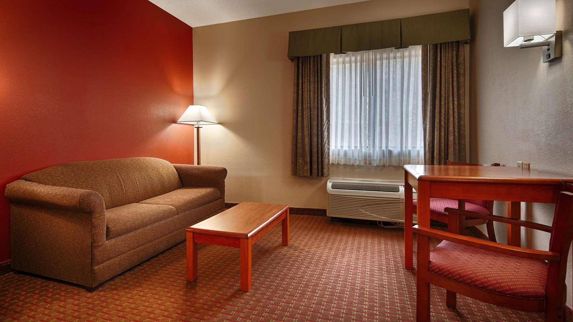Millennium Inn photo 28