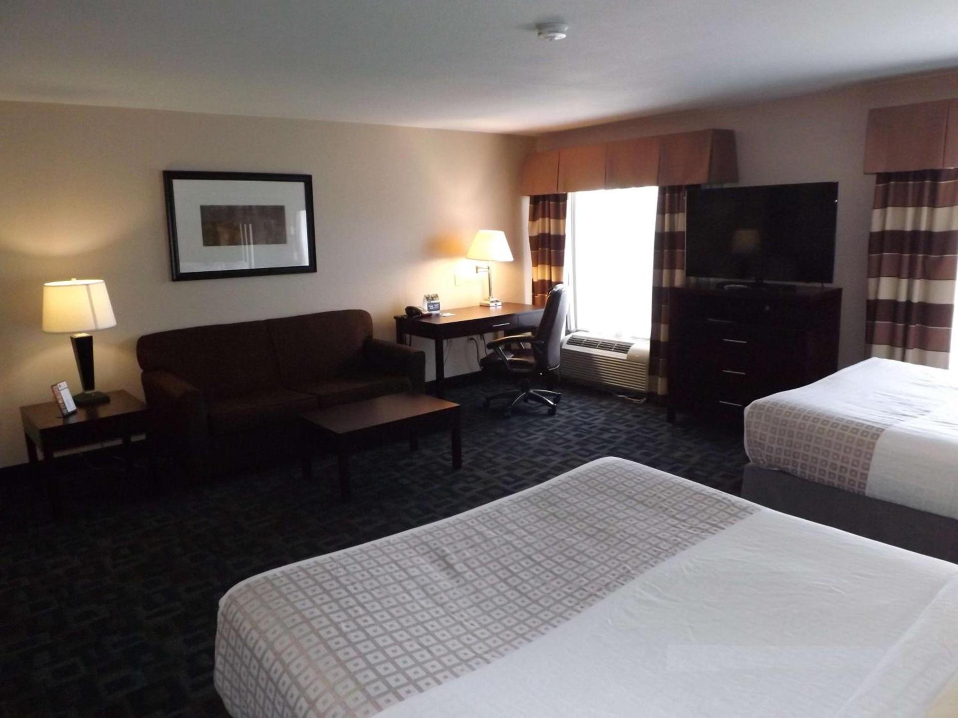 Best Western Plus Kalamazoo Suites photo 10