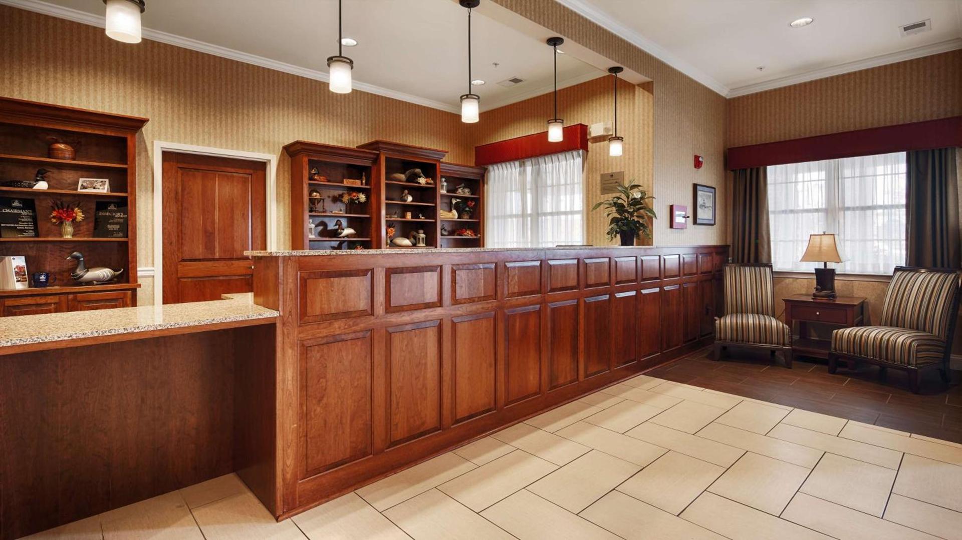 Best Western Plus Easton Inn & Suites photo 2